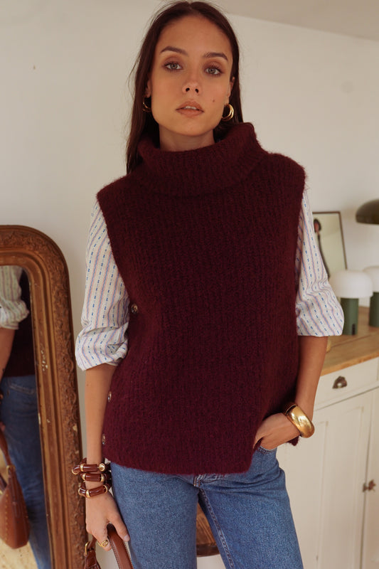 Louise burgundy polo neck sleeveless knit