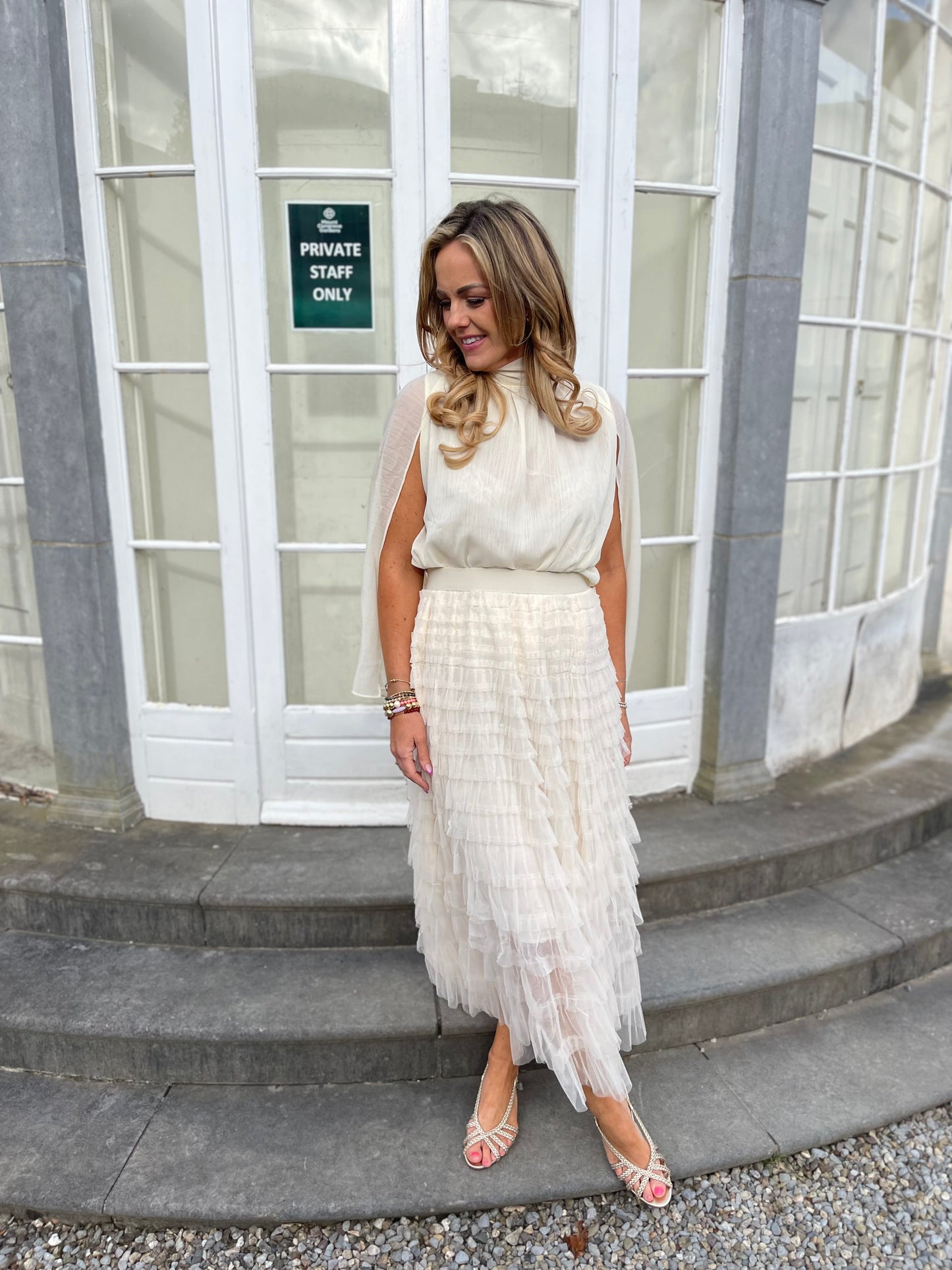 Jean beige tiered tulle full skirt