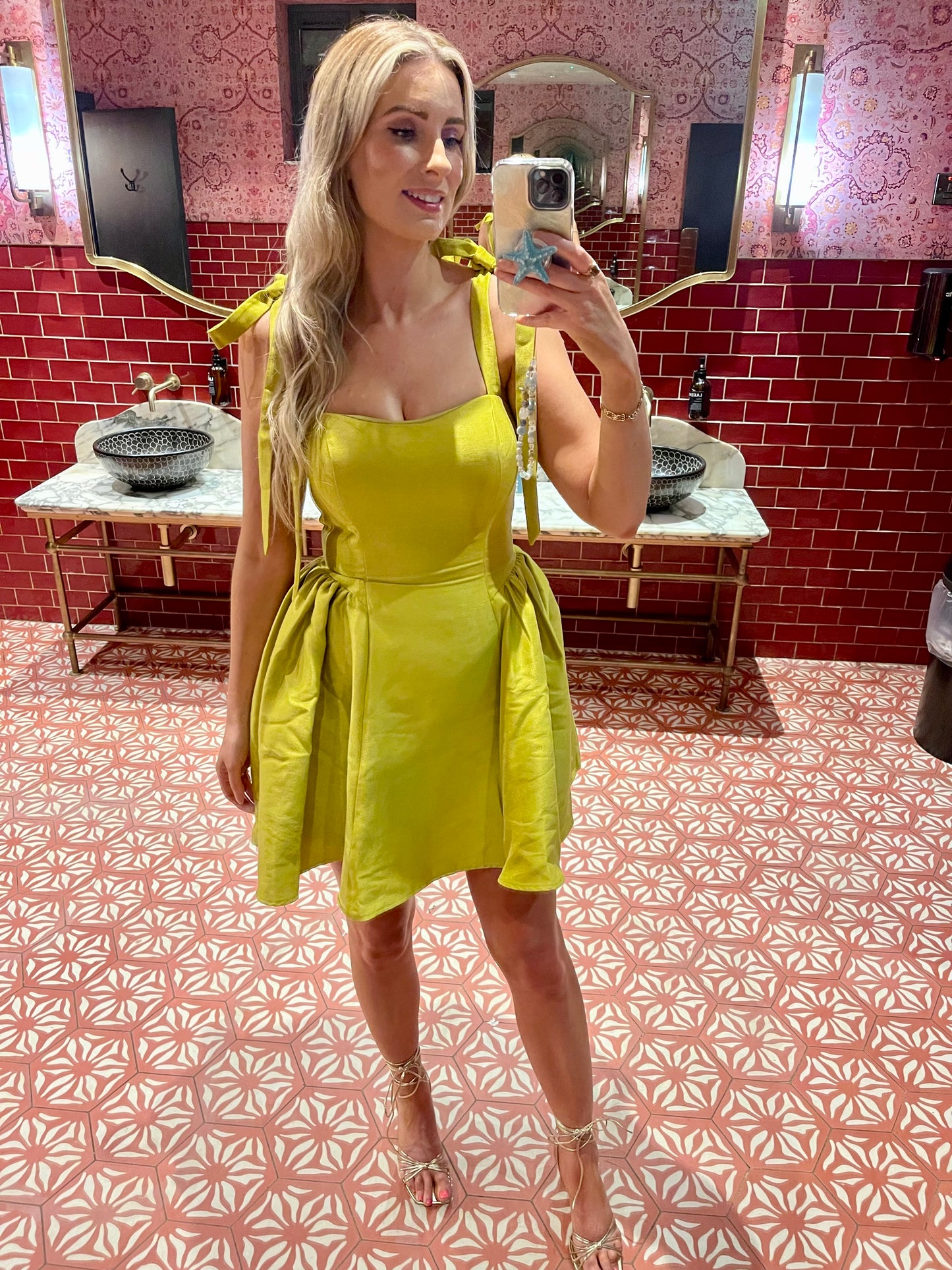Lily lime πβπ© bow tie shoulder short dress