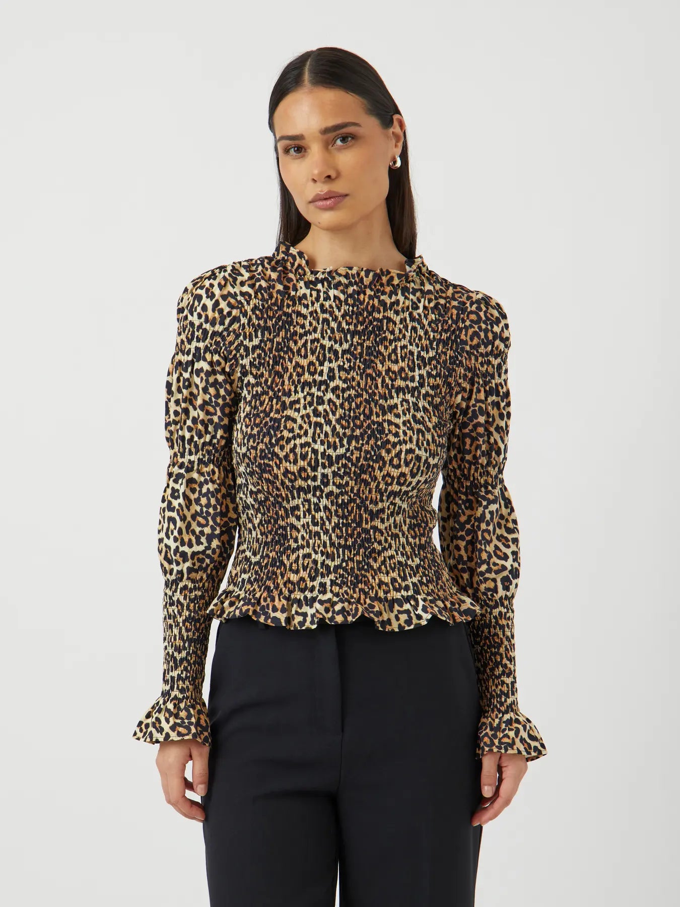YASCHEMMA LEOPARD SMOCK TOP