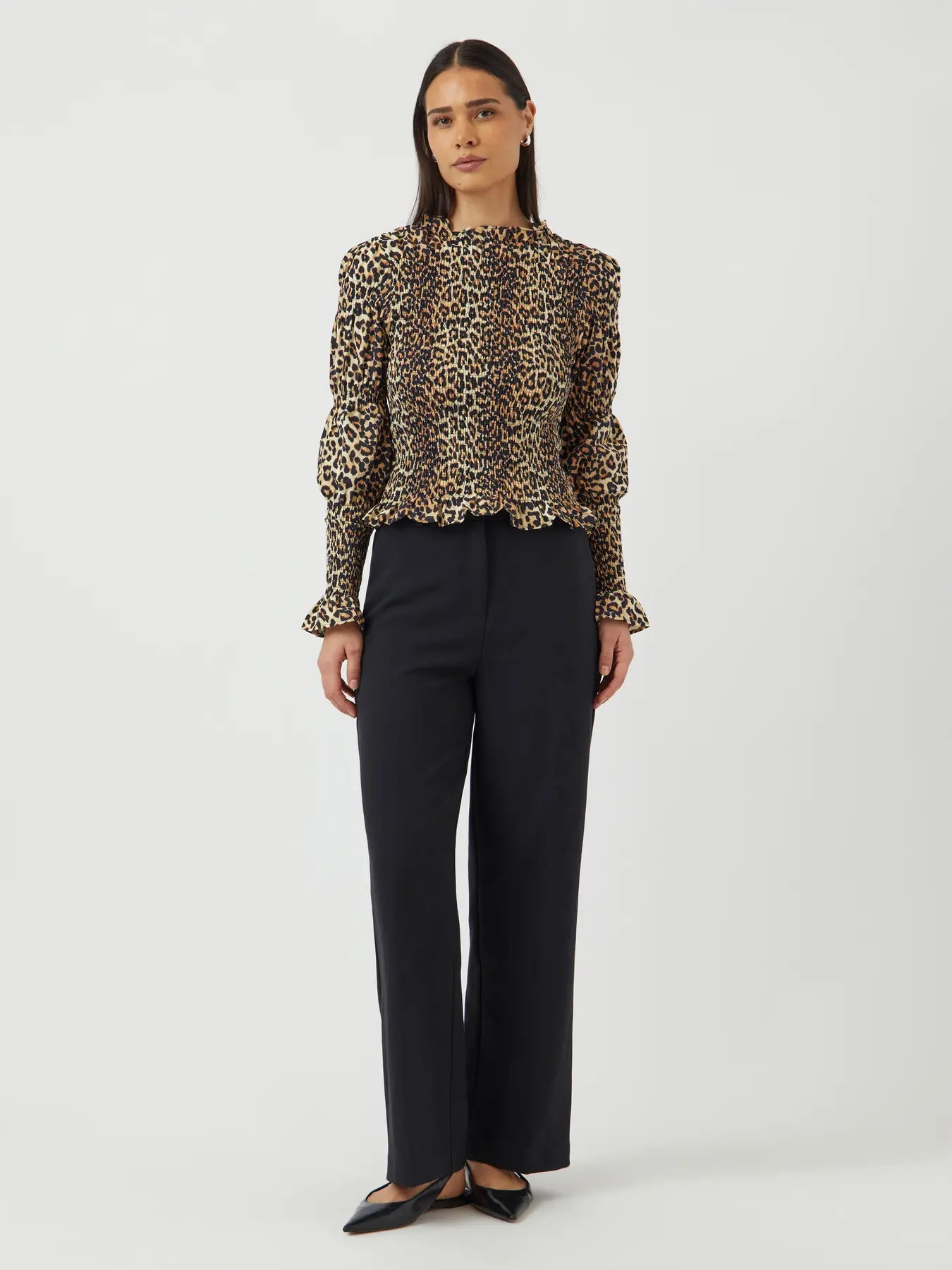 YASCHEMMA LEOPARD SMOCK TOP
