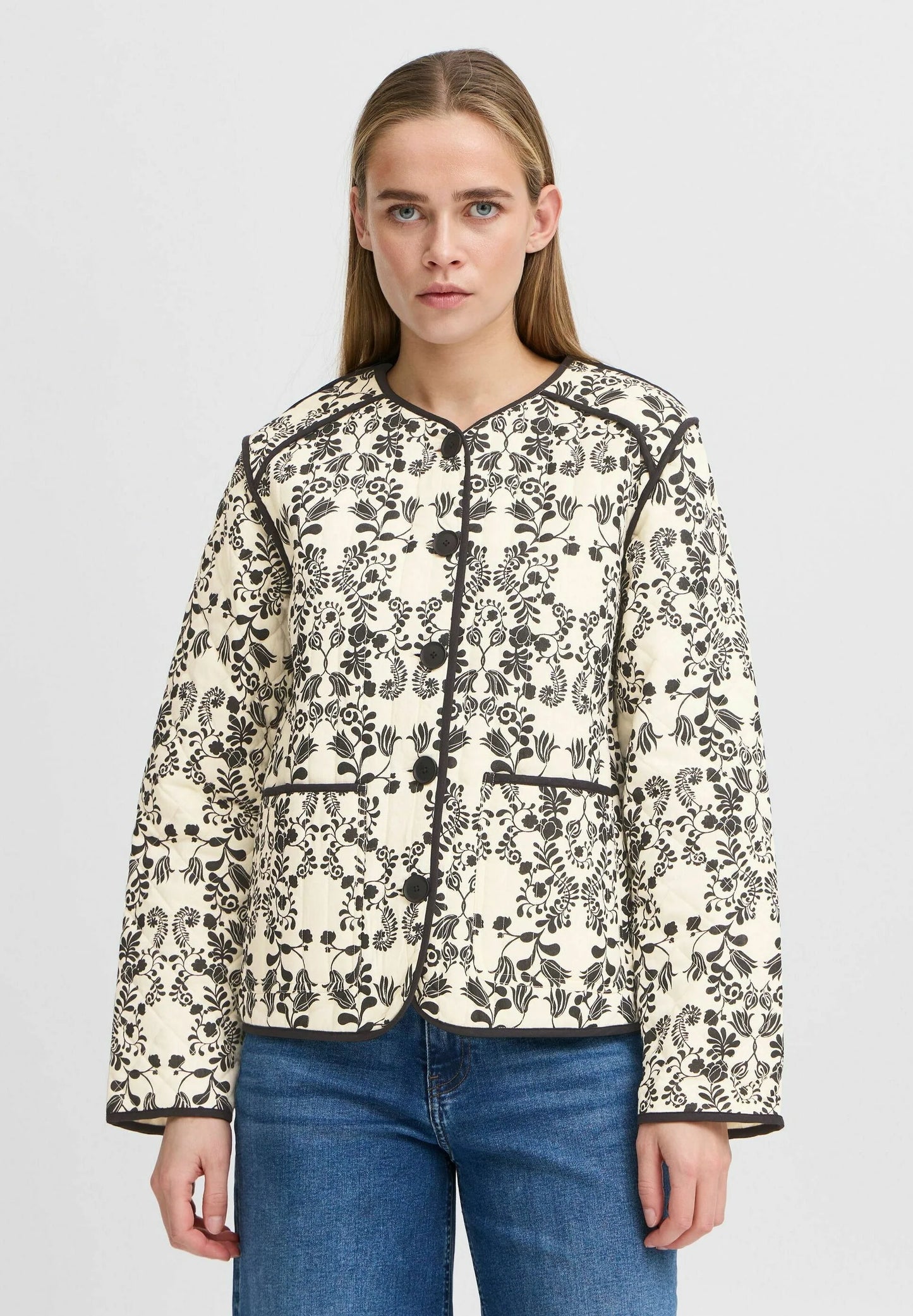 IHGIZARO - quilted jacket - almond milk flower