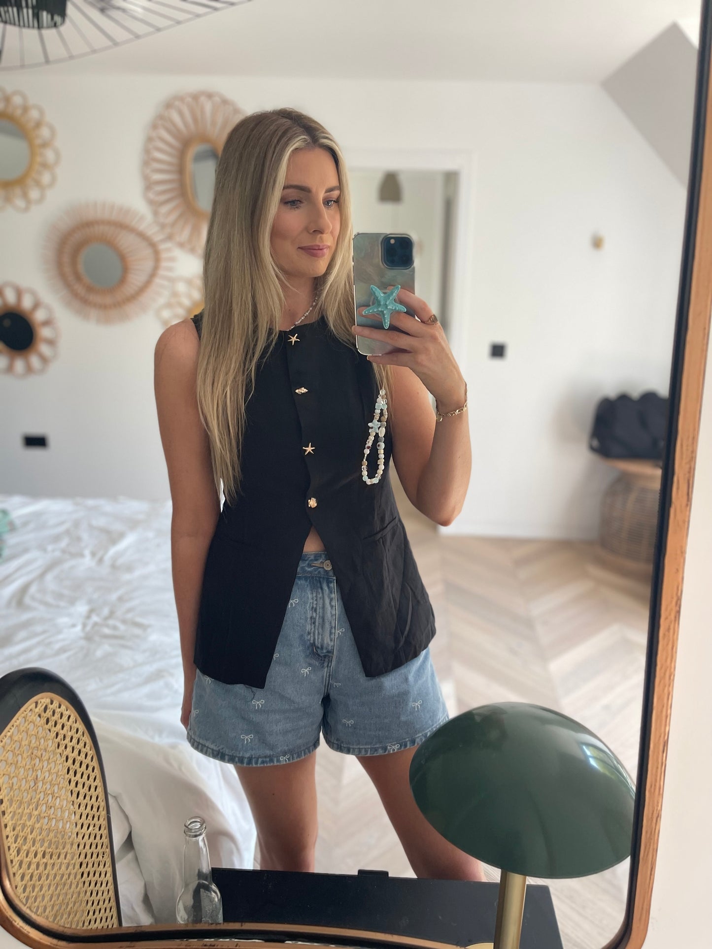 Seashells gold button cotton waistcoat - black