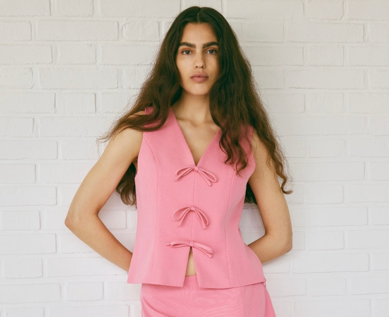 YASERNA SLEEVELESS PINK BOW TOP