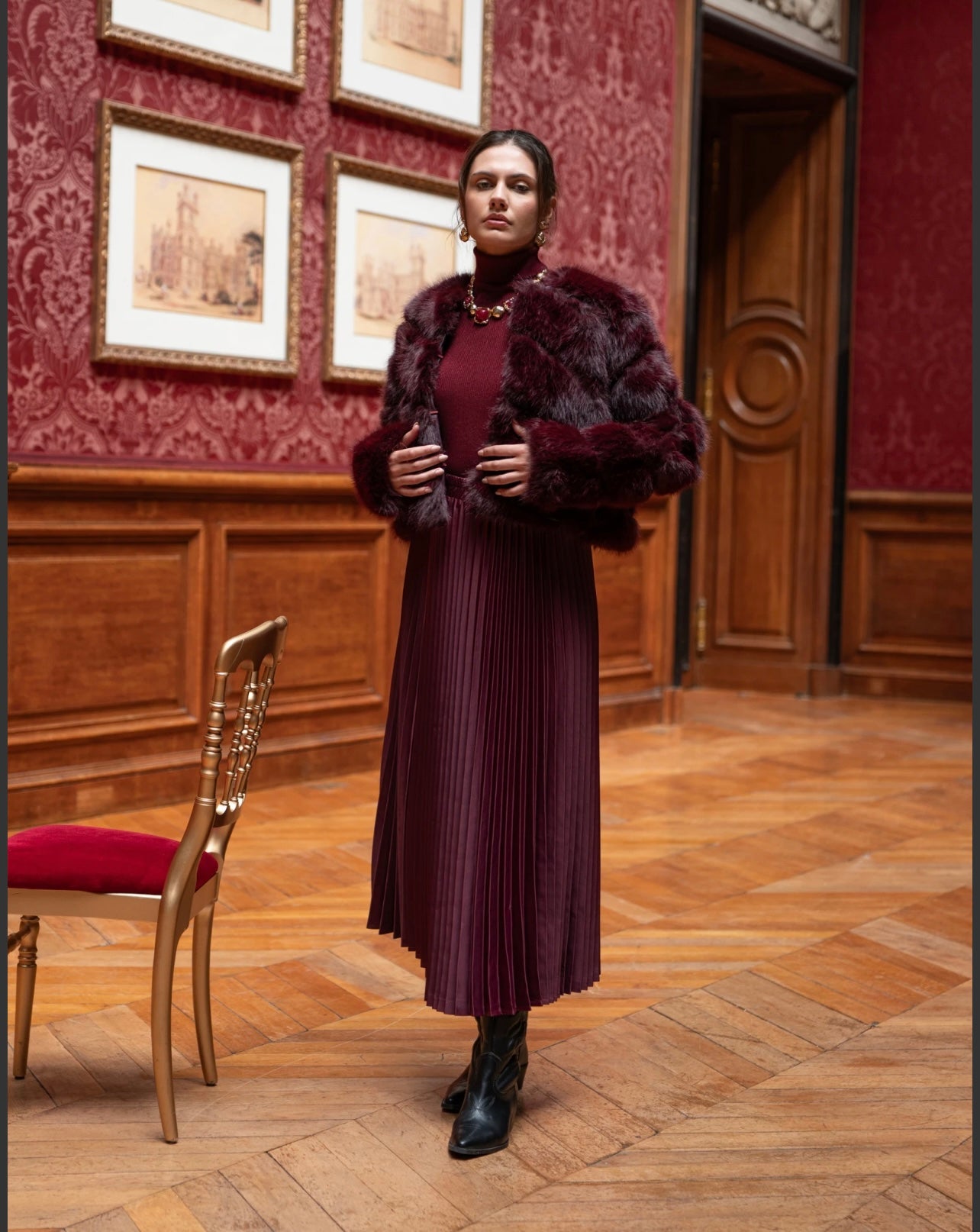 SELENA burgundy pleated skirt