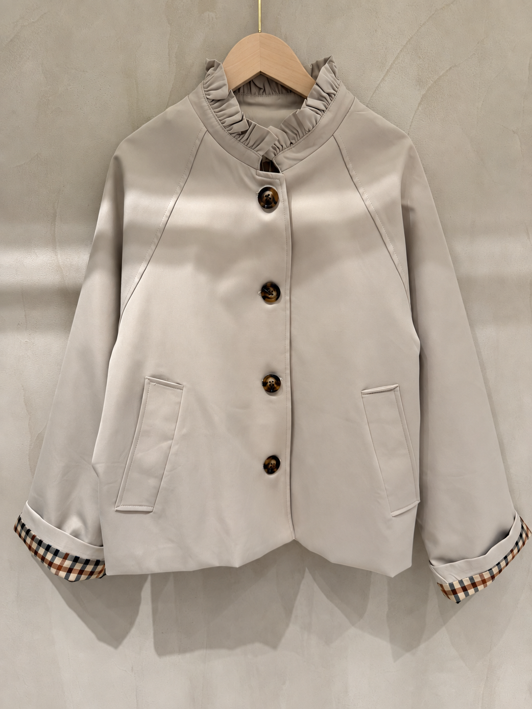 Lila frill collar check beige trench