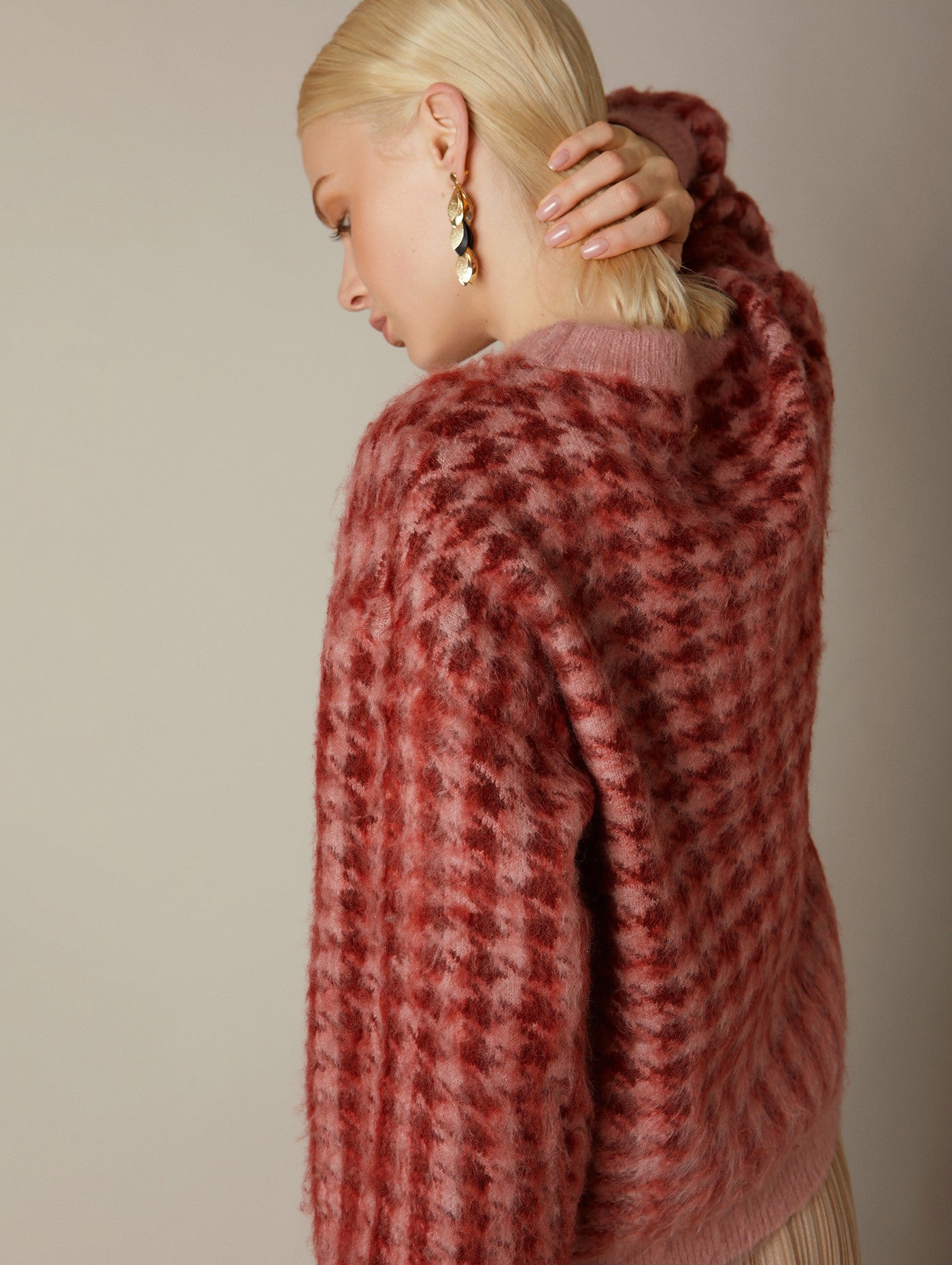 Houndstooth mohair effect knitted jumper