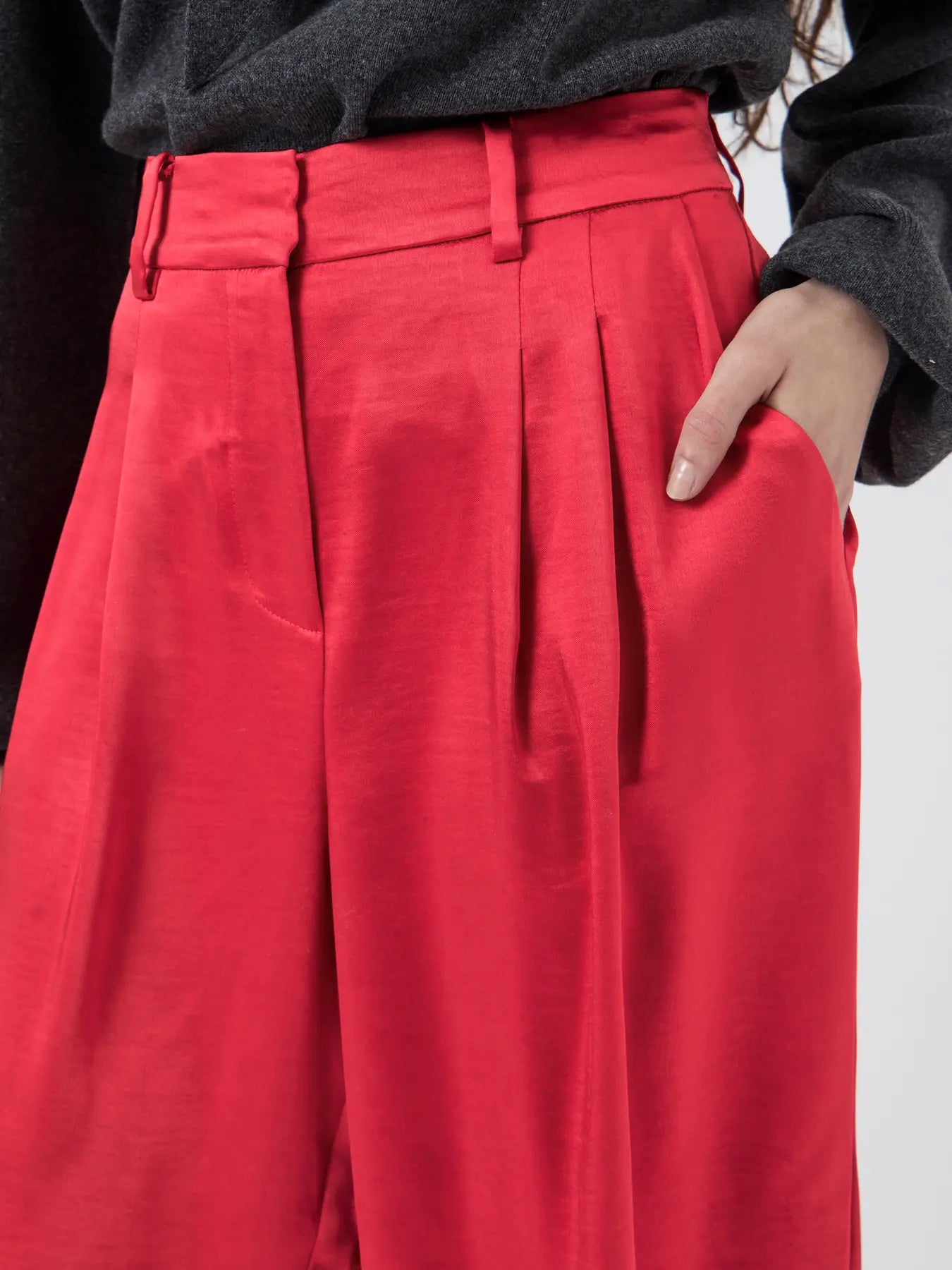 YASVIMA HW RED SATIN PANTS - SHOW