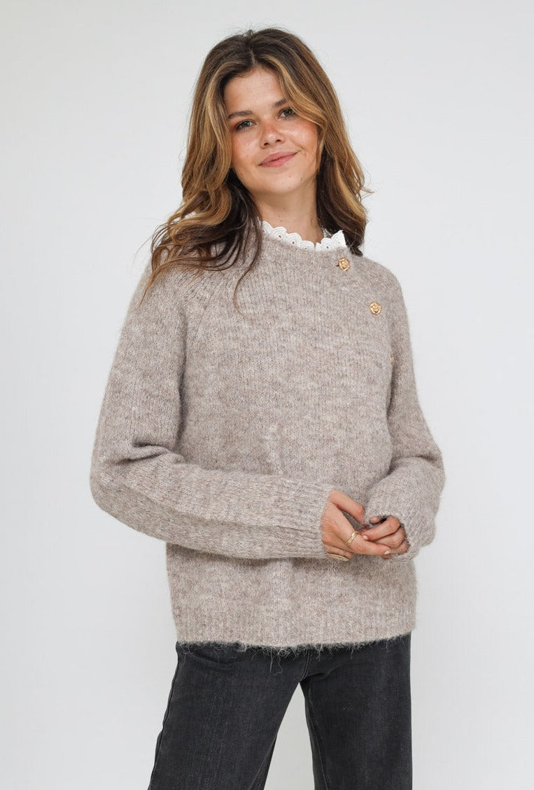 Sophia jumper with lace collar and buttons