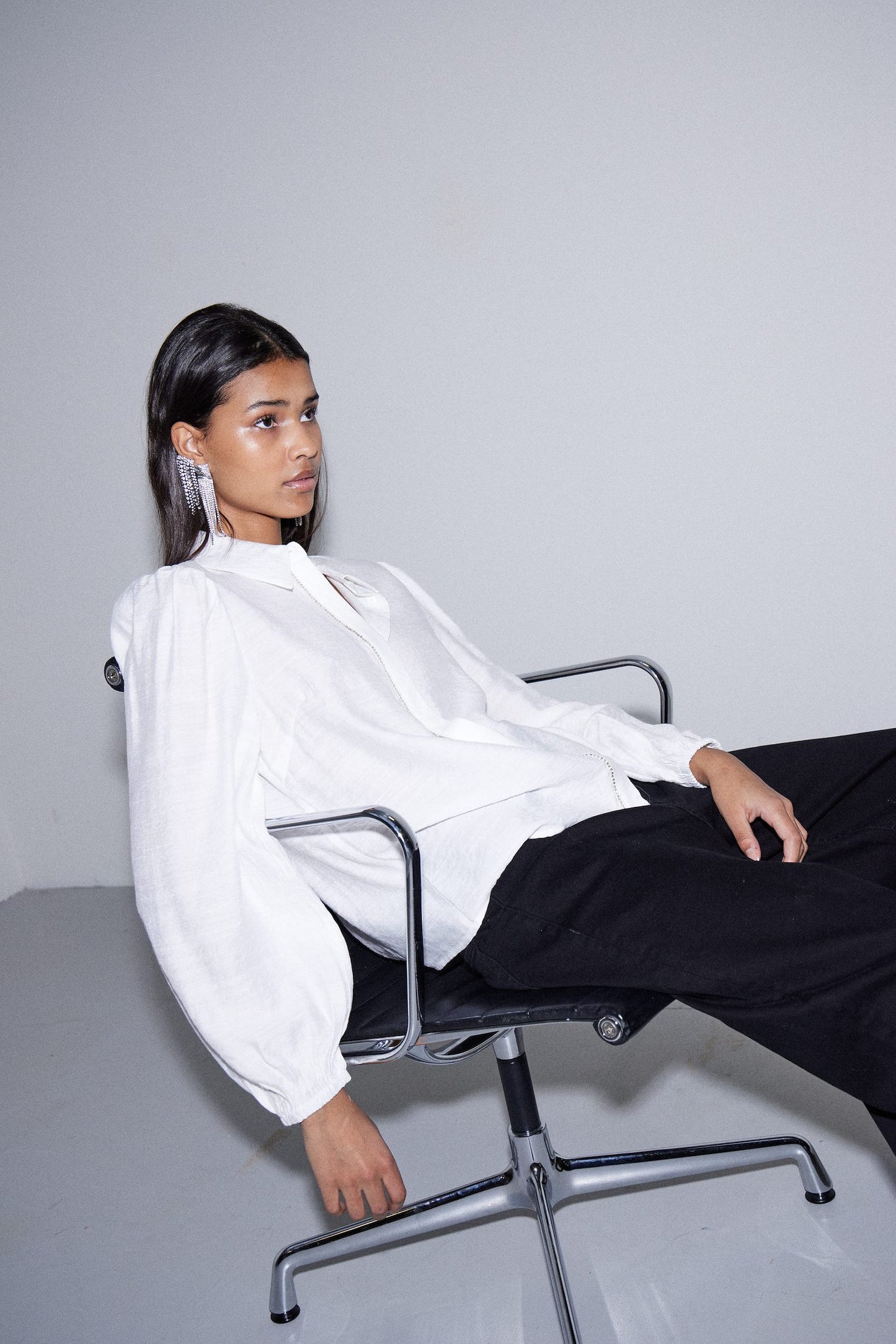 IHRHINES Blouse white with rhinestones