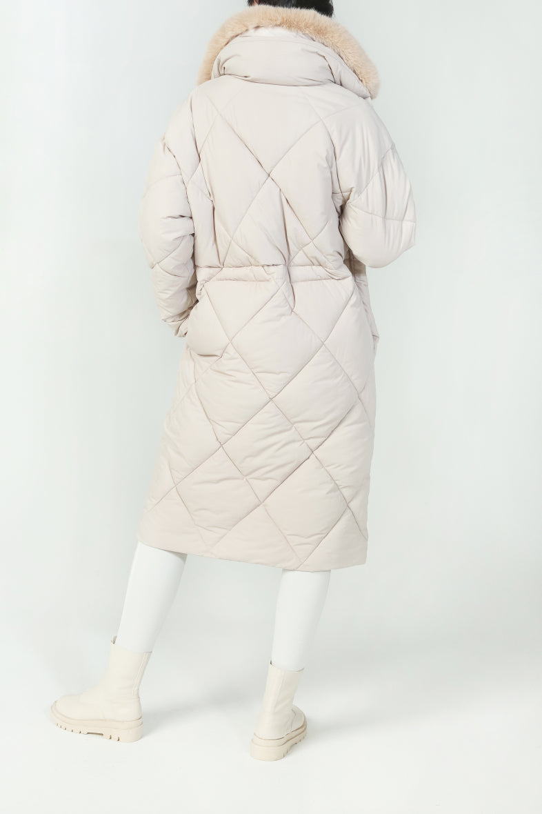 Long quilted fur collar coat