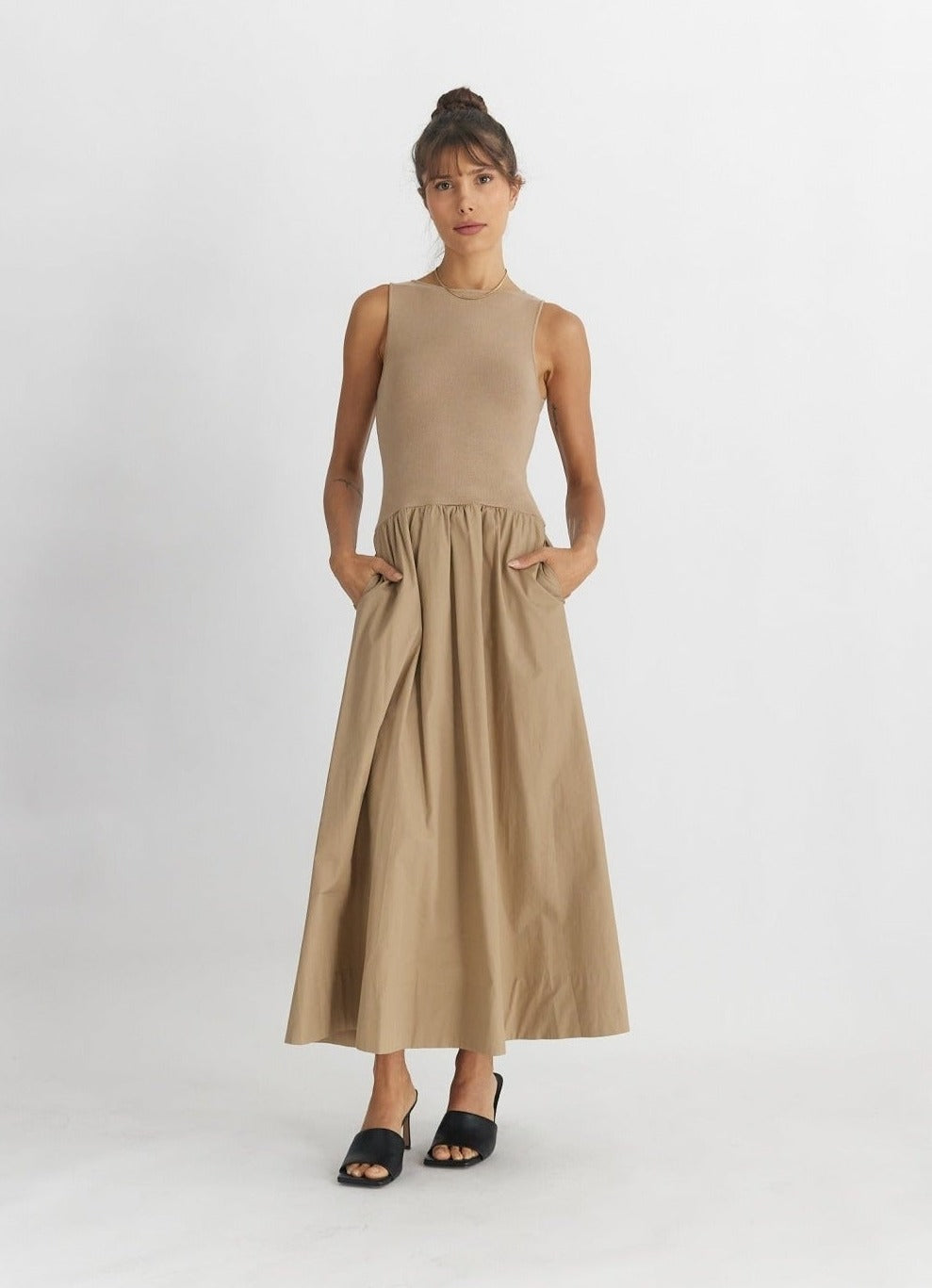 The Leia Midi Dress