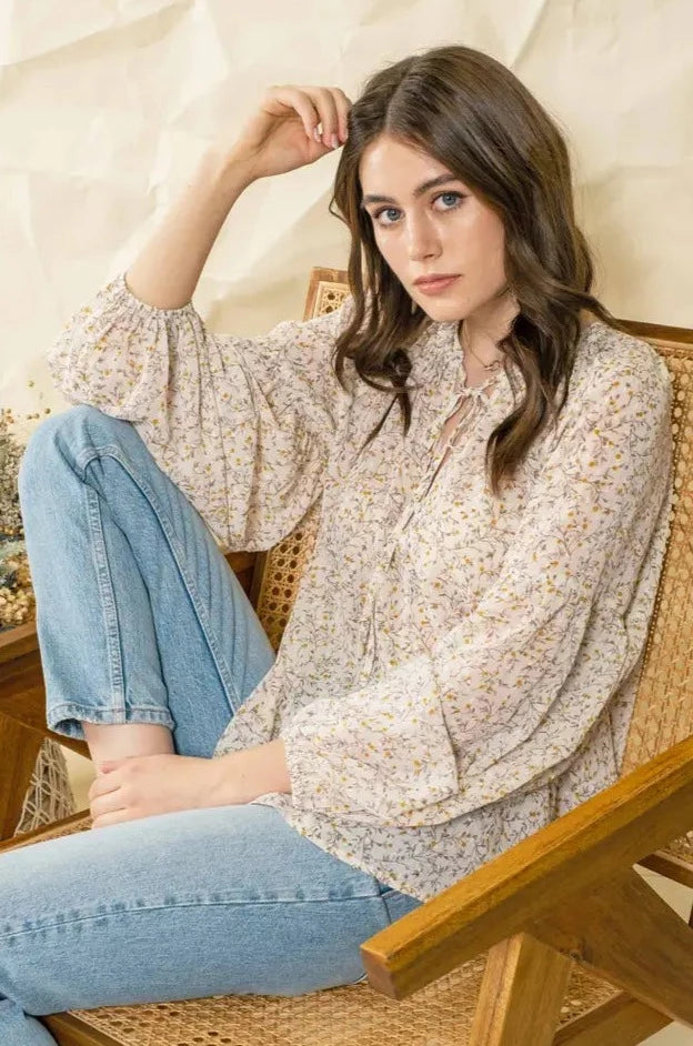LUNA Floral Balloon Sleeve Blouse