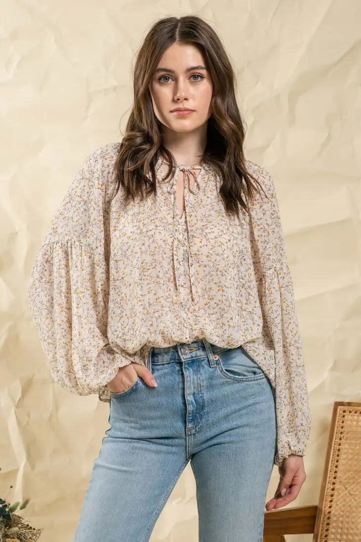 LUNA Floral Balloon Sleeve Blouse