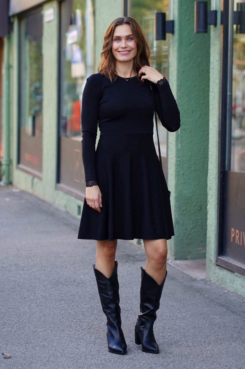 YAS Black knit dress with lace trim