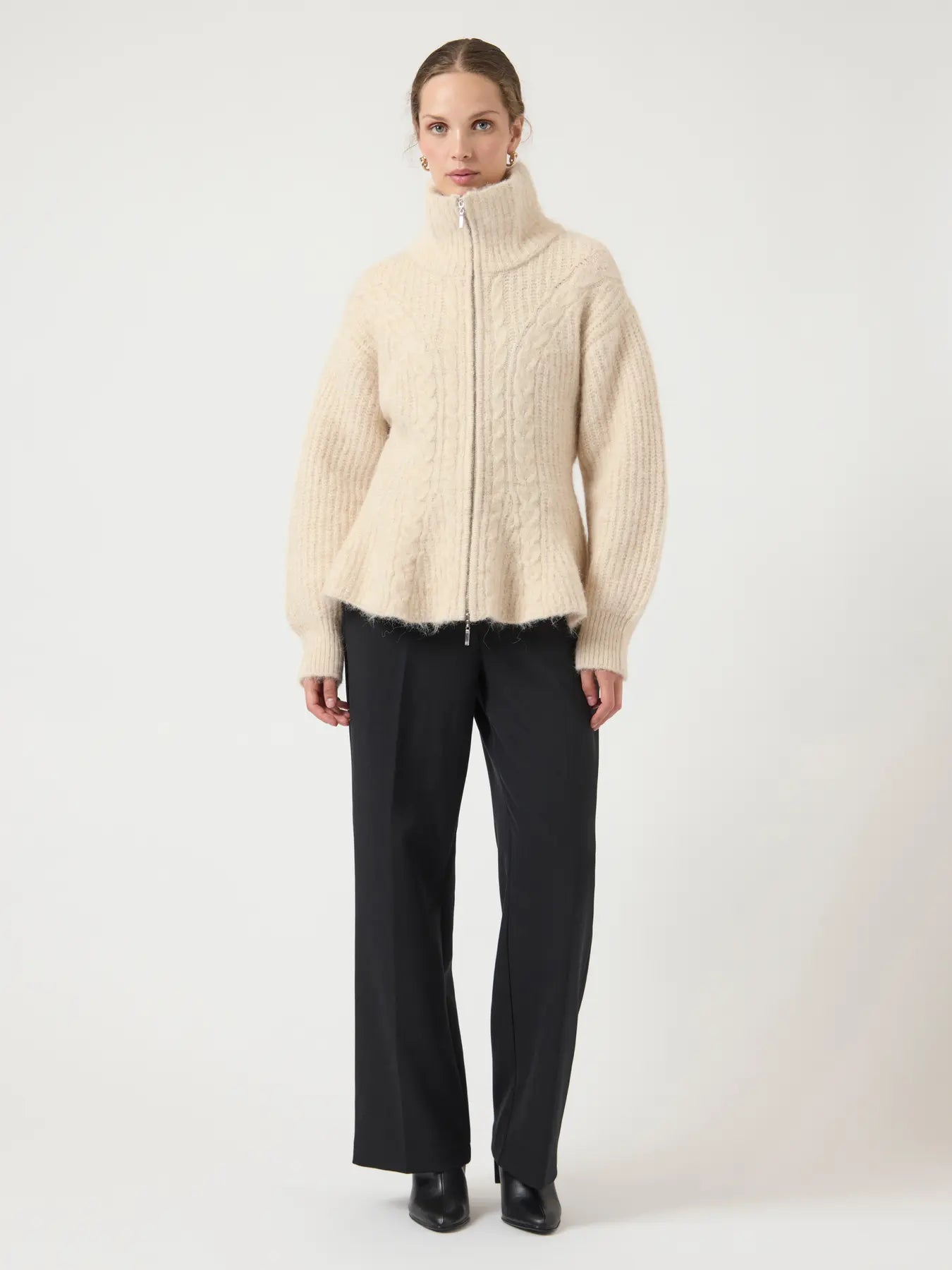 YASZIRA LS CABLE KNIT CARDIGAN