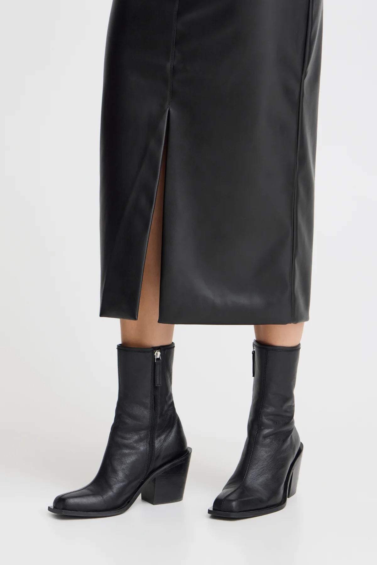 Ichi Comano black leather skirt