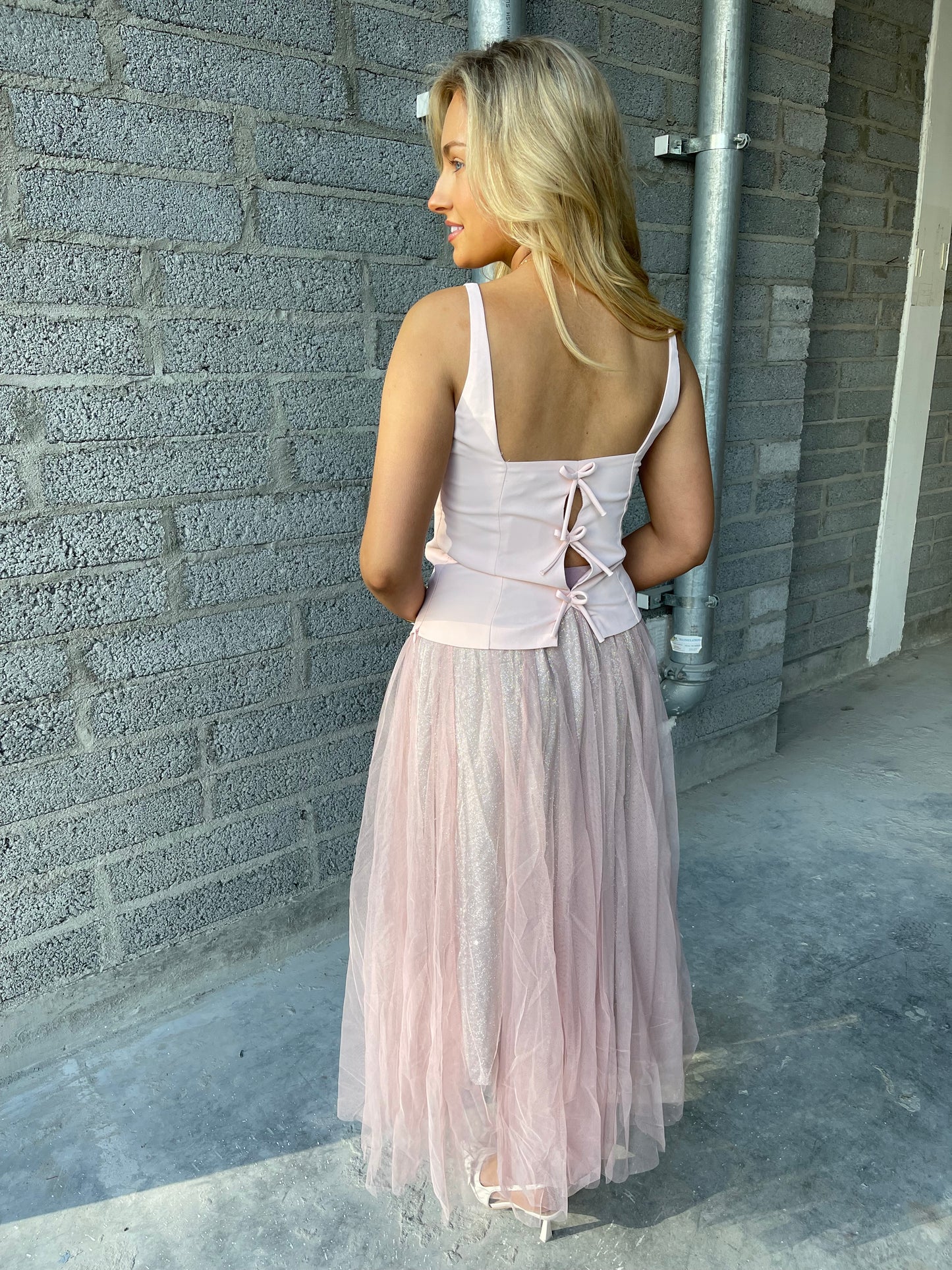 Anita bow back pink top