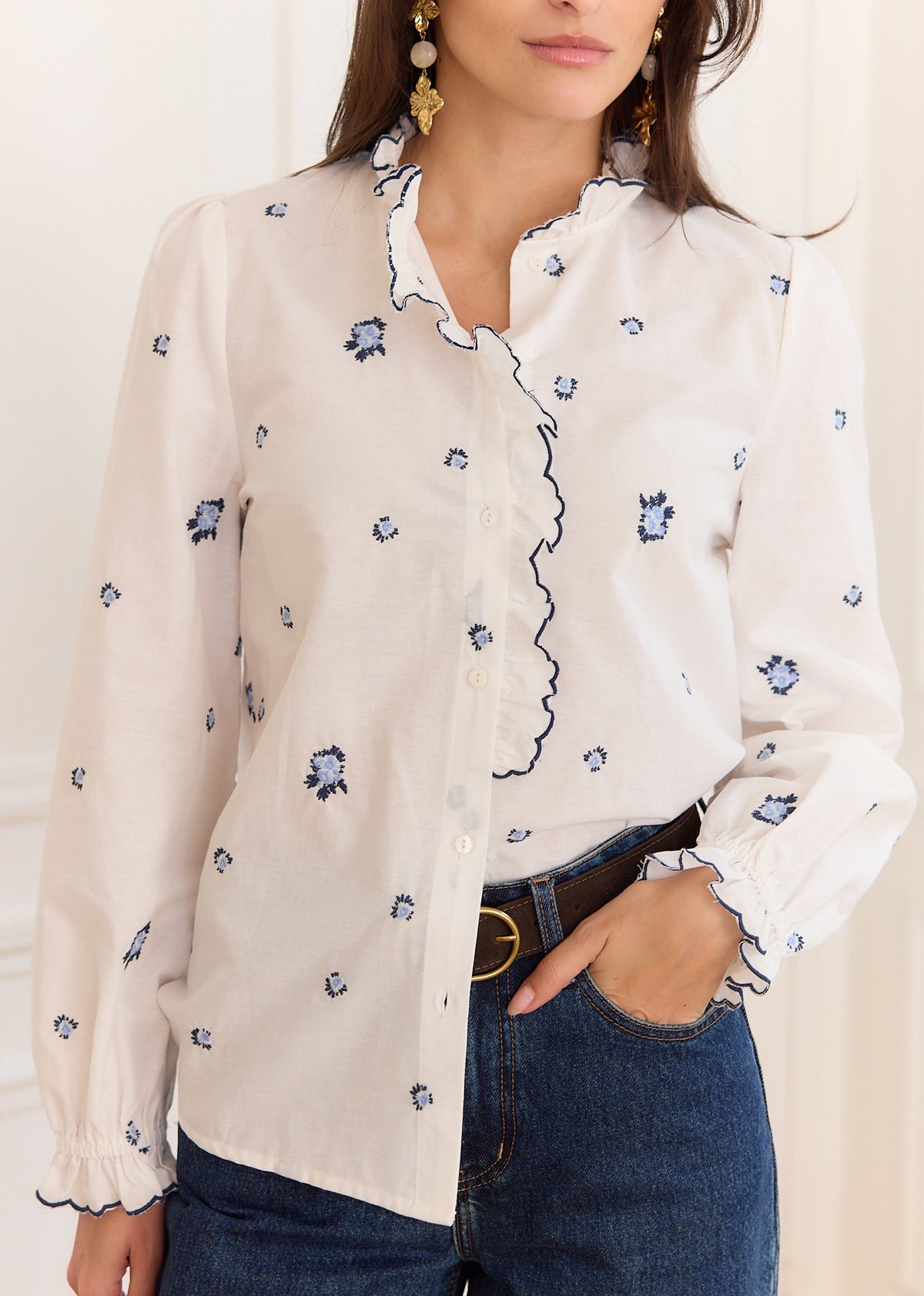 Poppy blue trim white floral blouse
