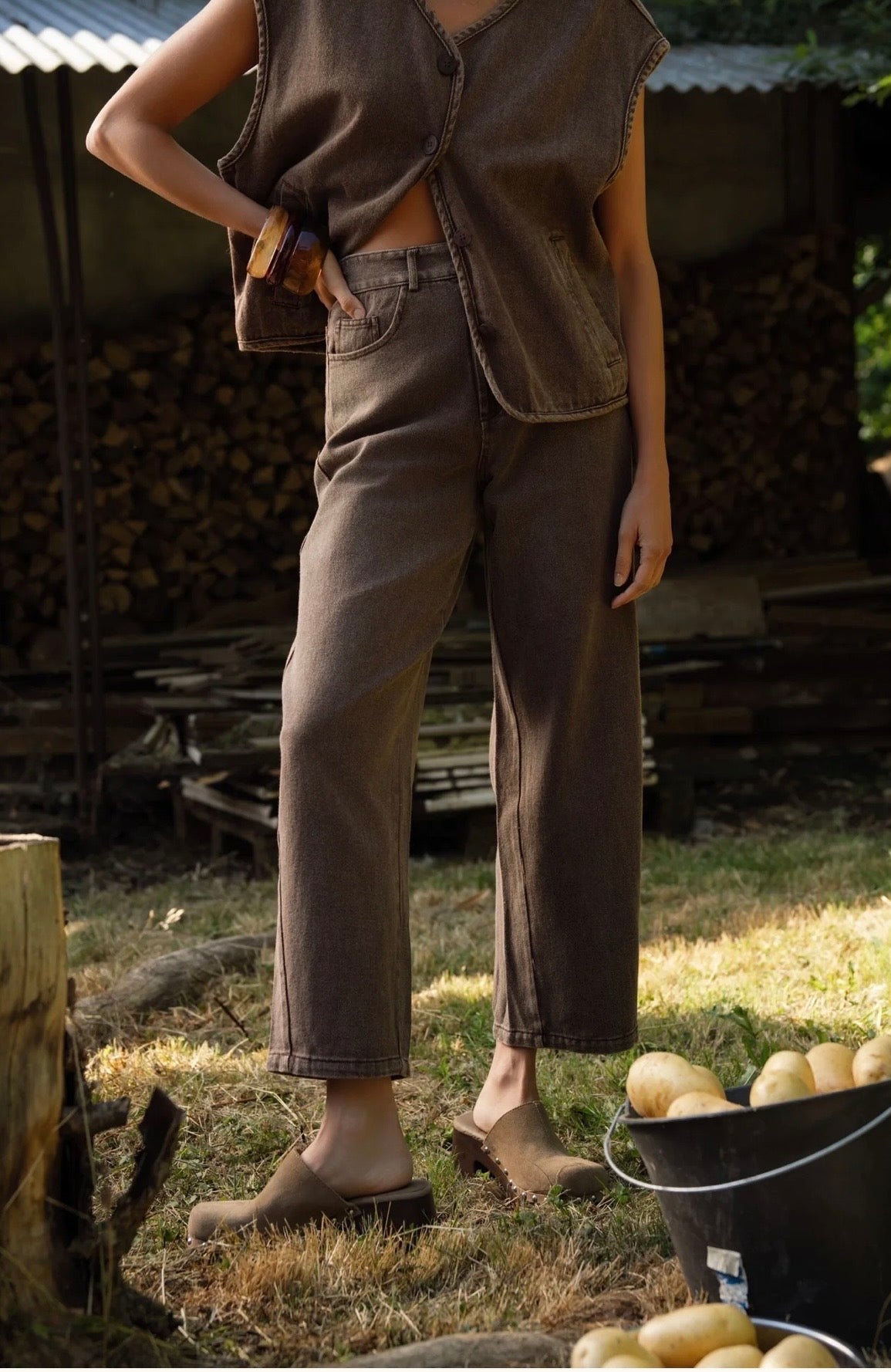 Odette chocolate brown barrel Jeans