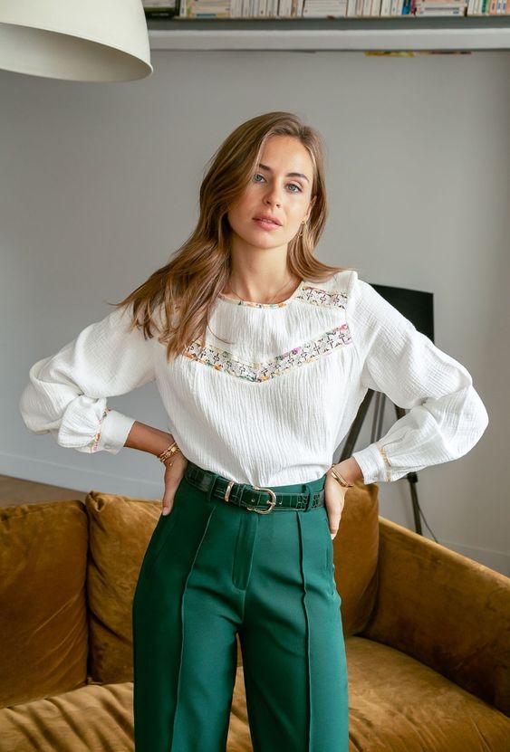 Cotton blouse with floral embroidery
