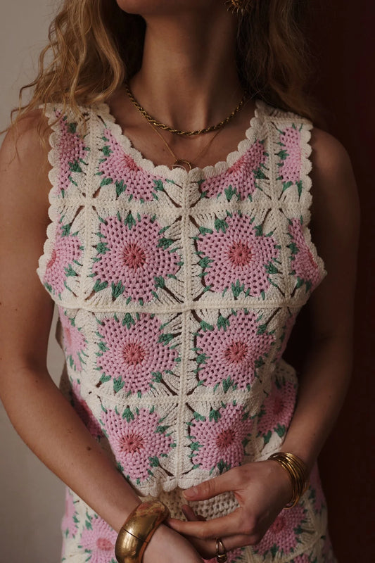 Daisy pink crochet crop top