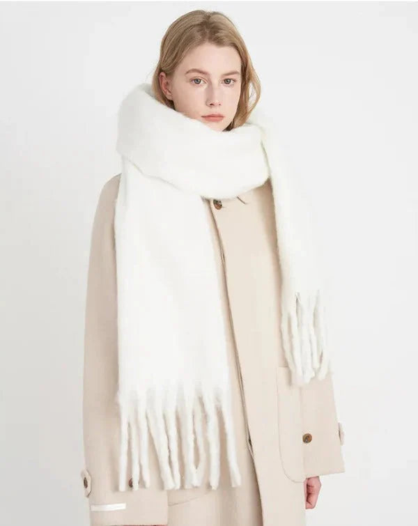 XL wool fluffy Ivory scarf