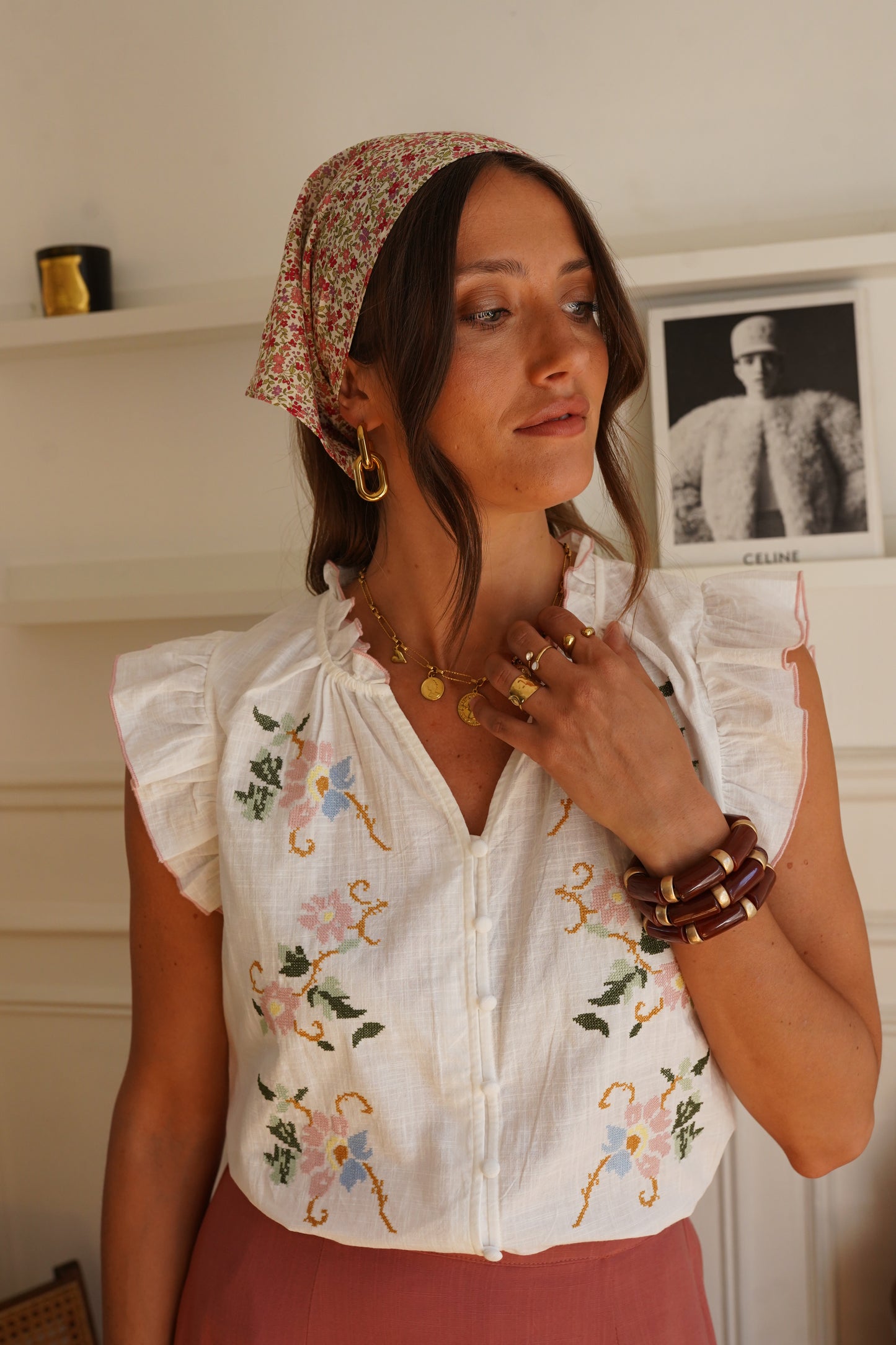 April white floral sleeveless blouse