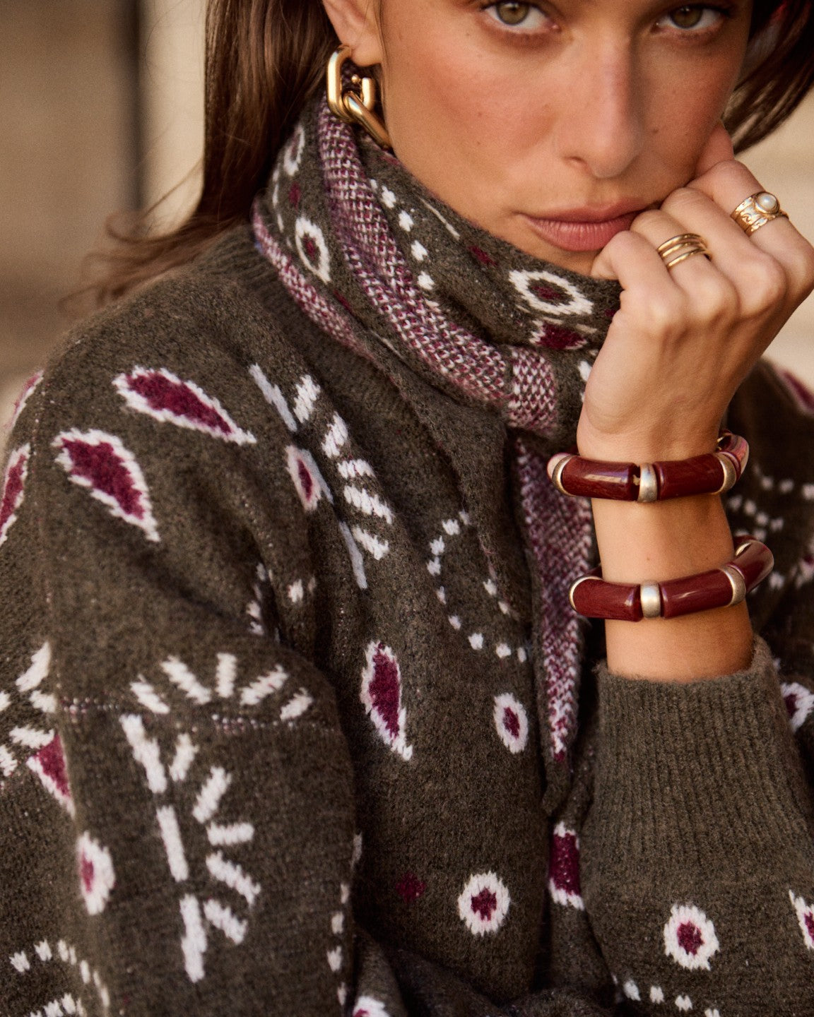 Gráinne khaki jumper with scarf
