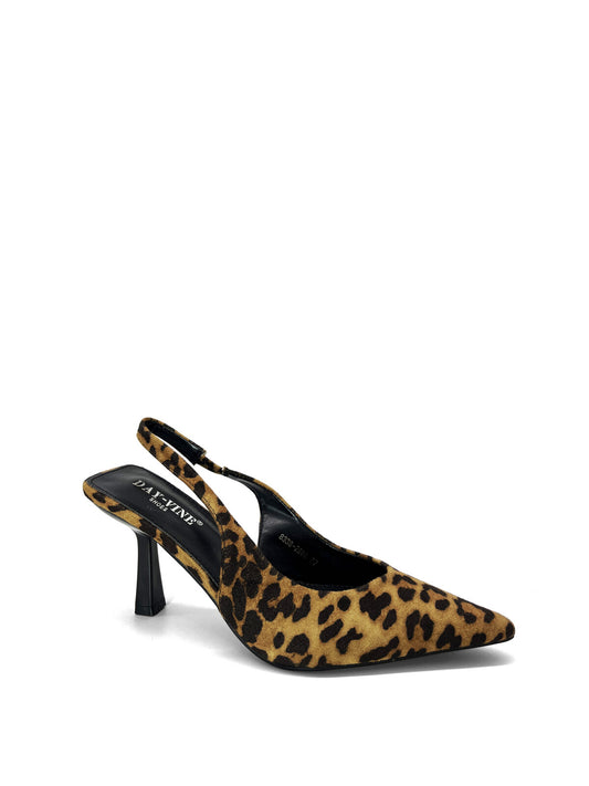 Leopard print sling back mid heel shoes