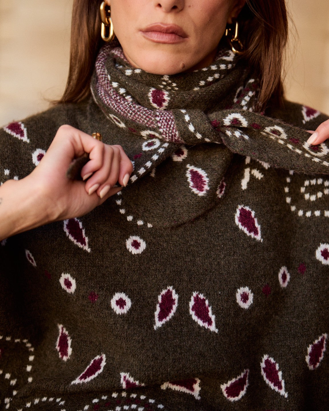 Gráinne khaki jumper with scarf