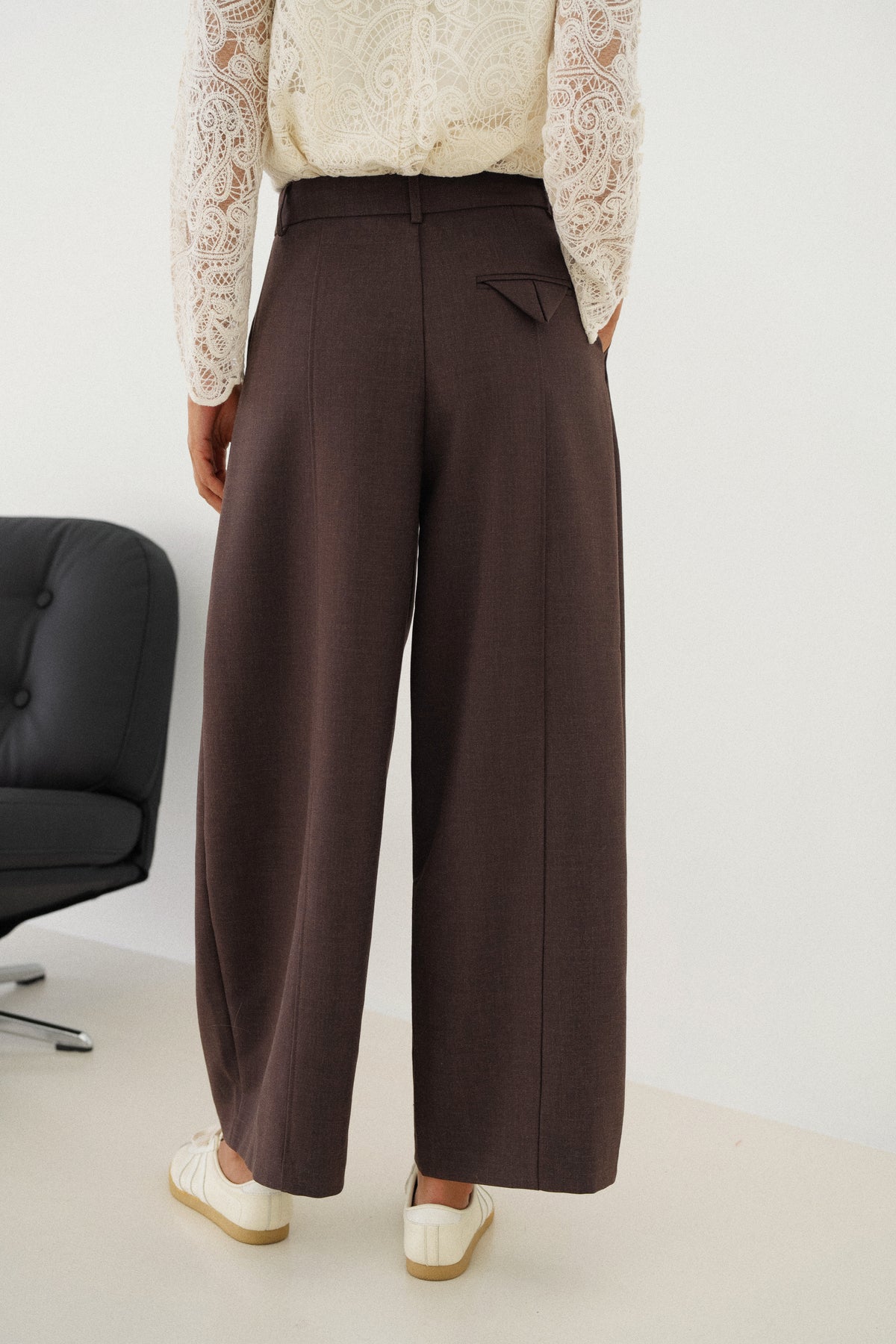 Monica wine barrel trousers