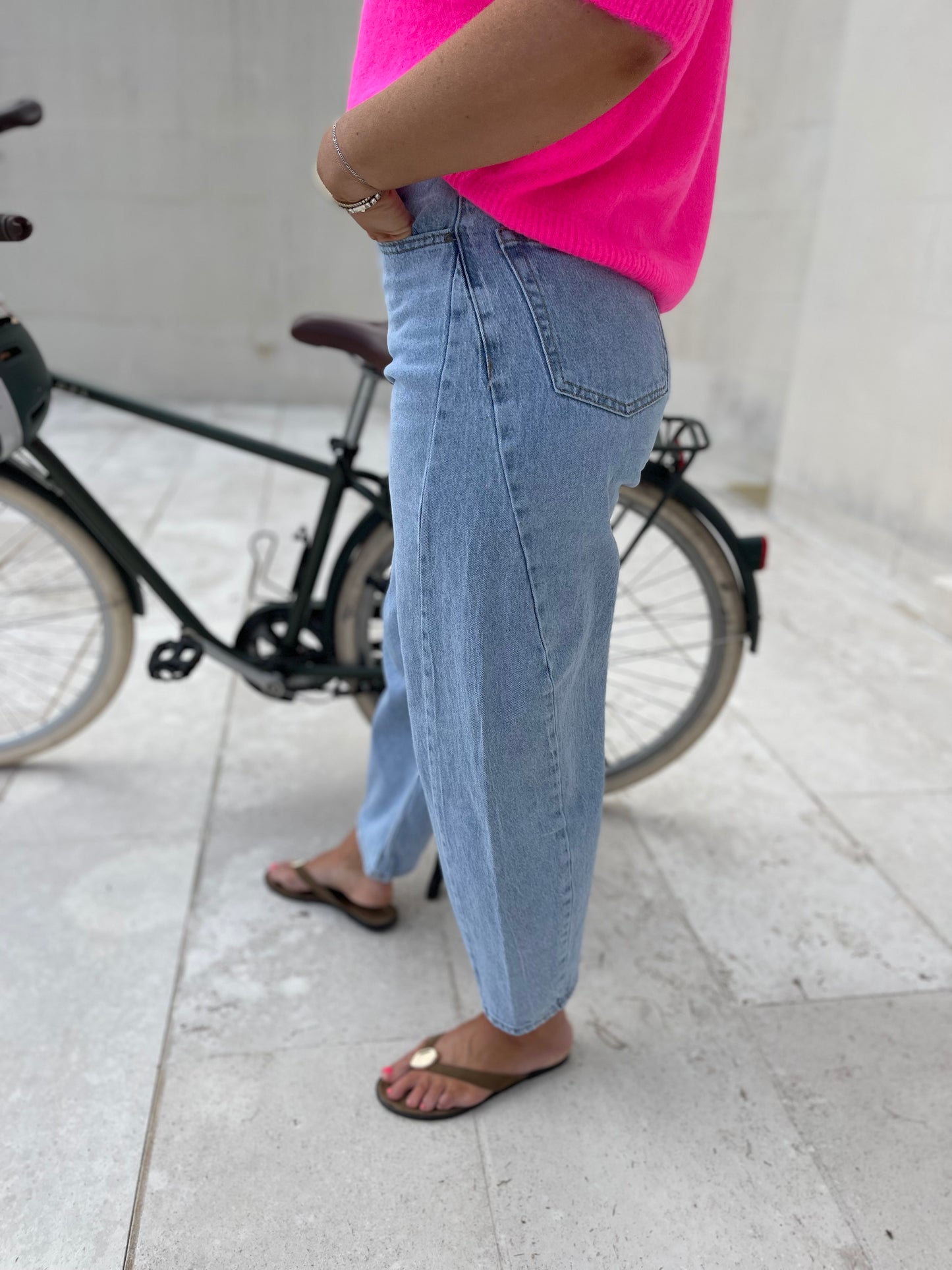 Cora barrel leg light blue jeans