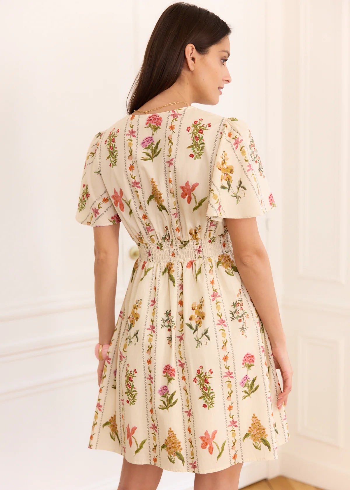 Sofia floral v neck short dress