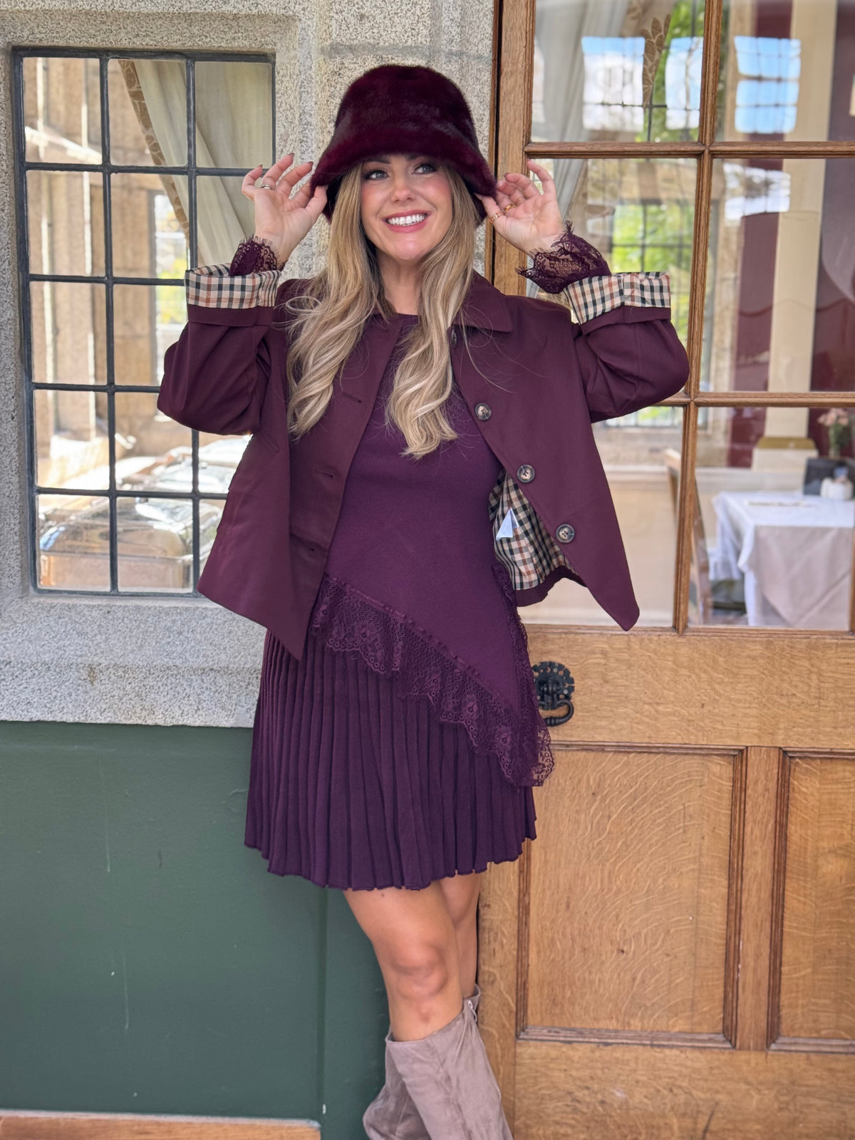 Chloe burgundy check short trench