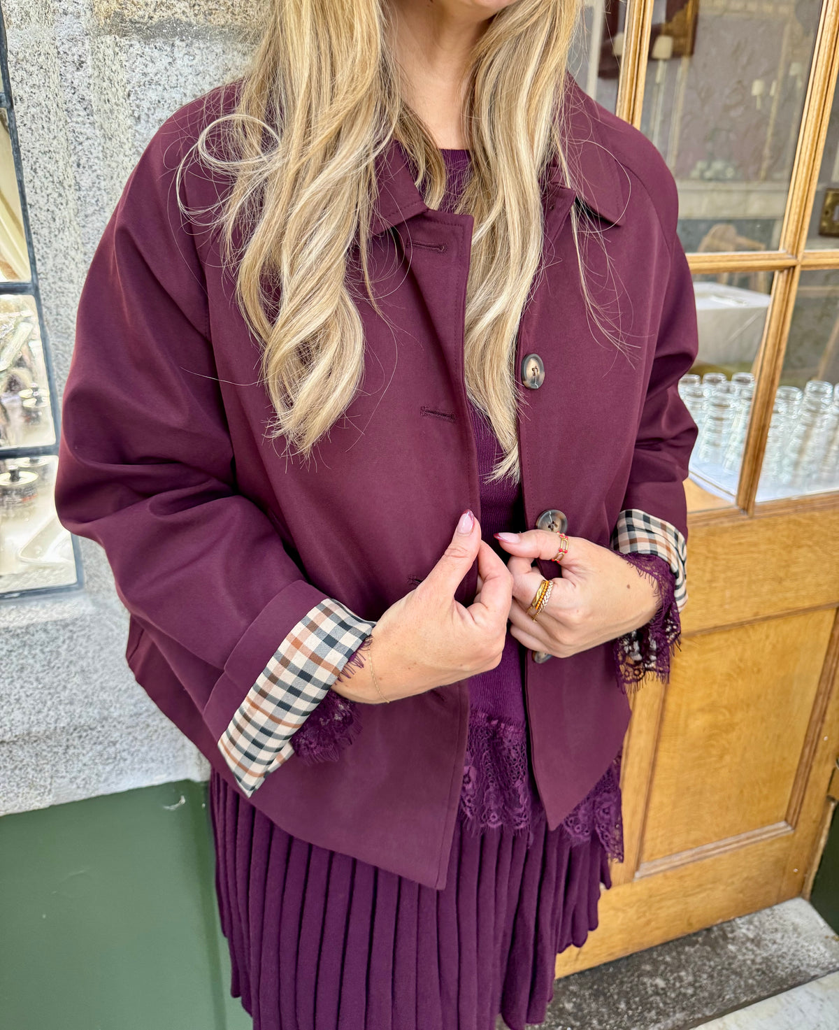 Chloe burgundy check short trench
