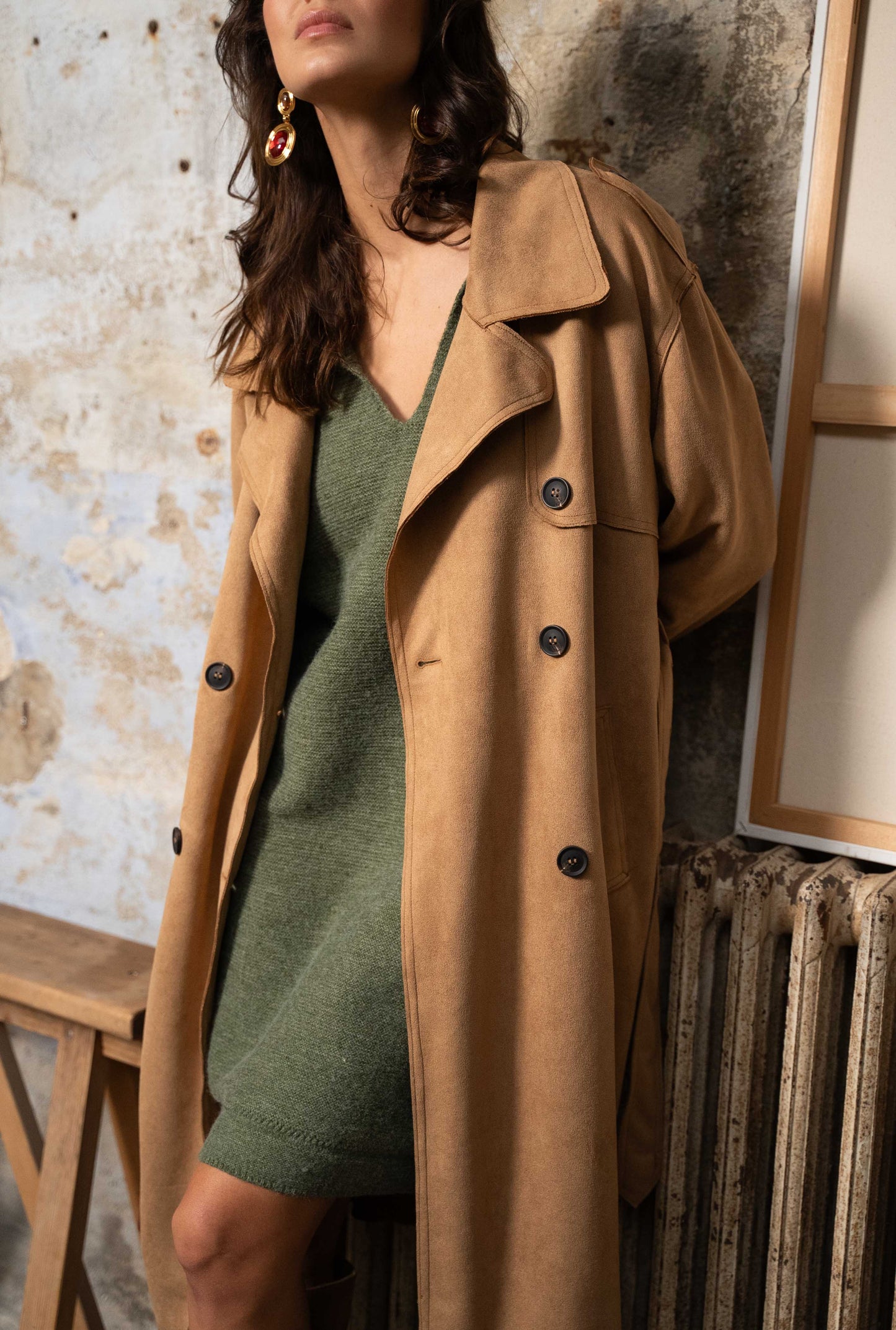 Vénucia faux suede oversized trench coat