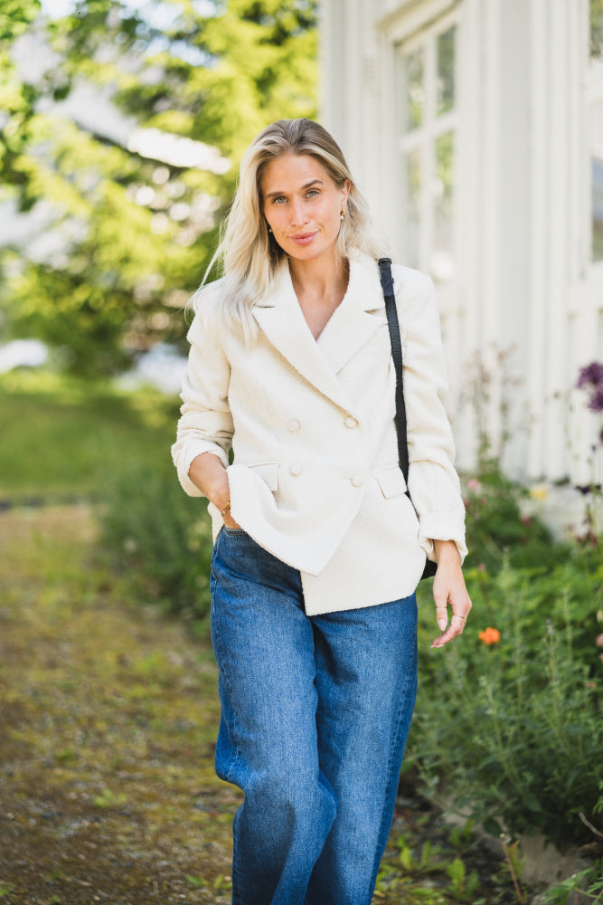 YASPETRA BOUCLE BLAZER