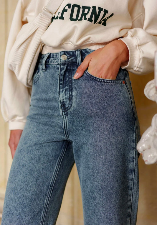 Blue vintage wash straight leg jeans