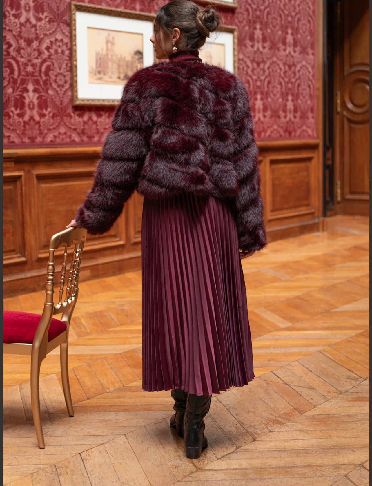 SELENA burgundy pleated skirt