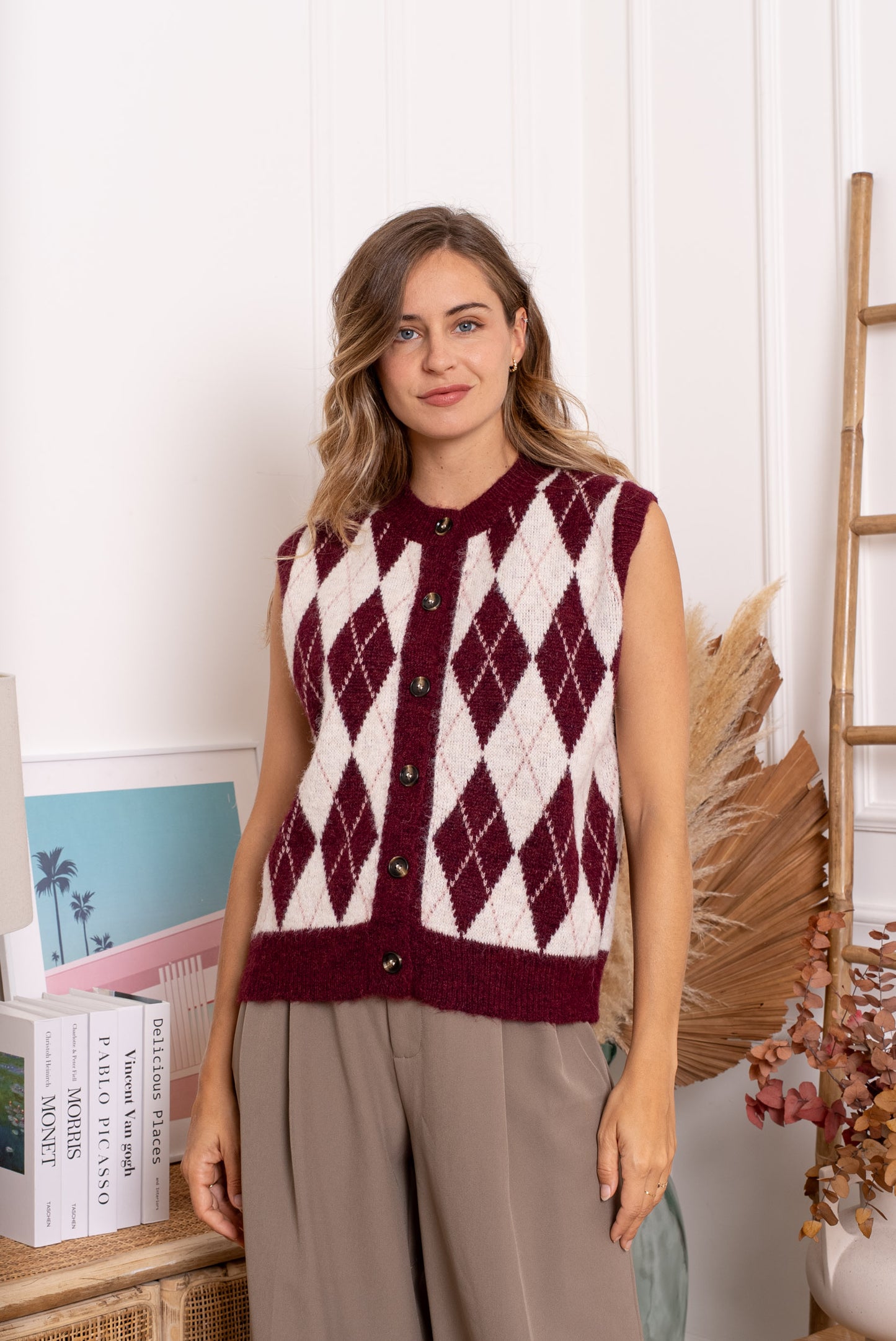 Carla diamond knit check burgundy sleeveless knit