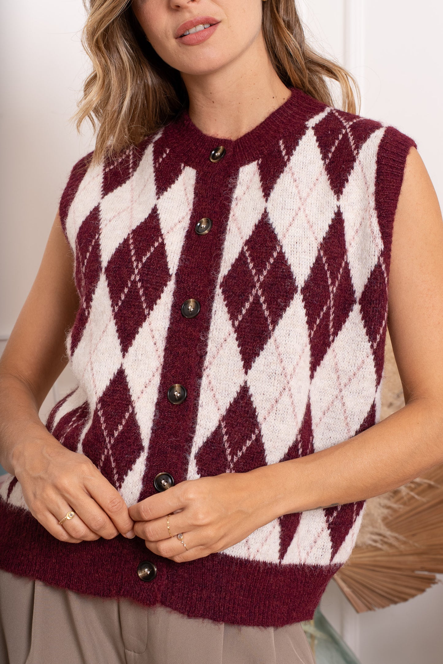 Carla diamond knit check burgundy sleeveless knit