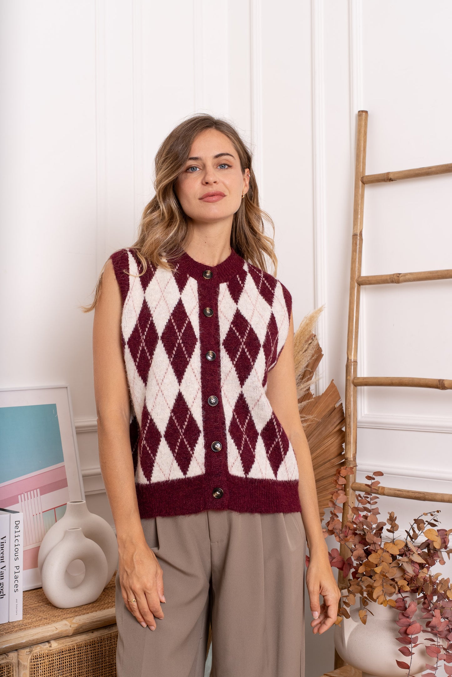 Carla diamond knit check burgundy sleeveless knit