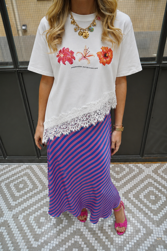 Floral tshirt with lace
