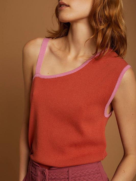 Asymmetrical knitted red and pink top with two-tone straps