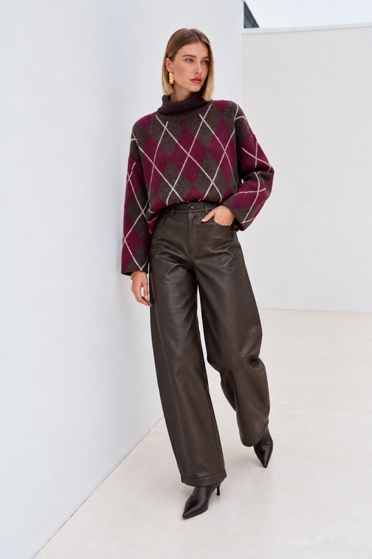 Tori burgundy and brown argyle jumper