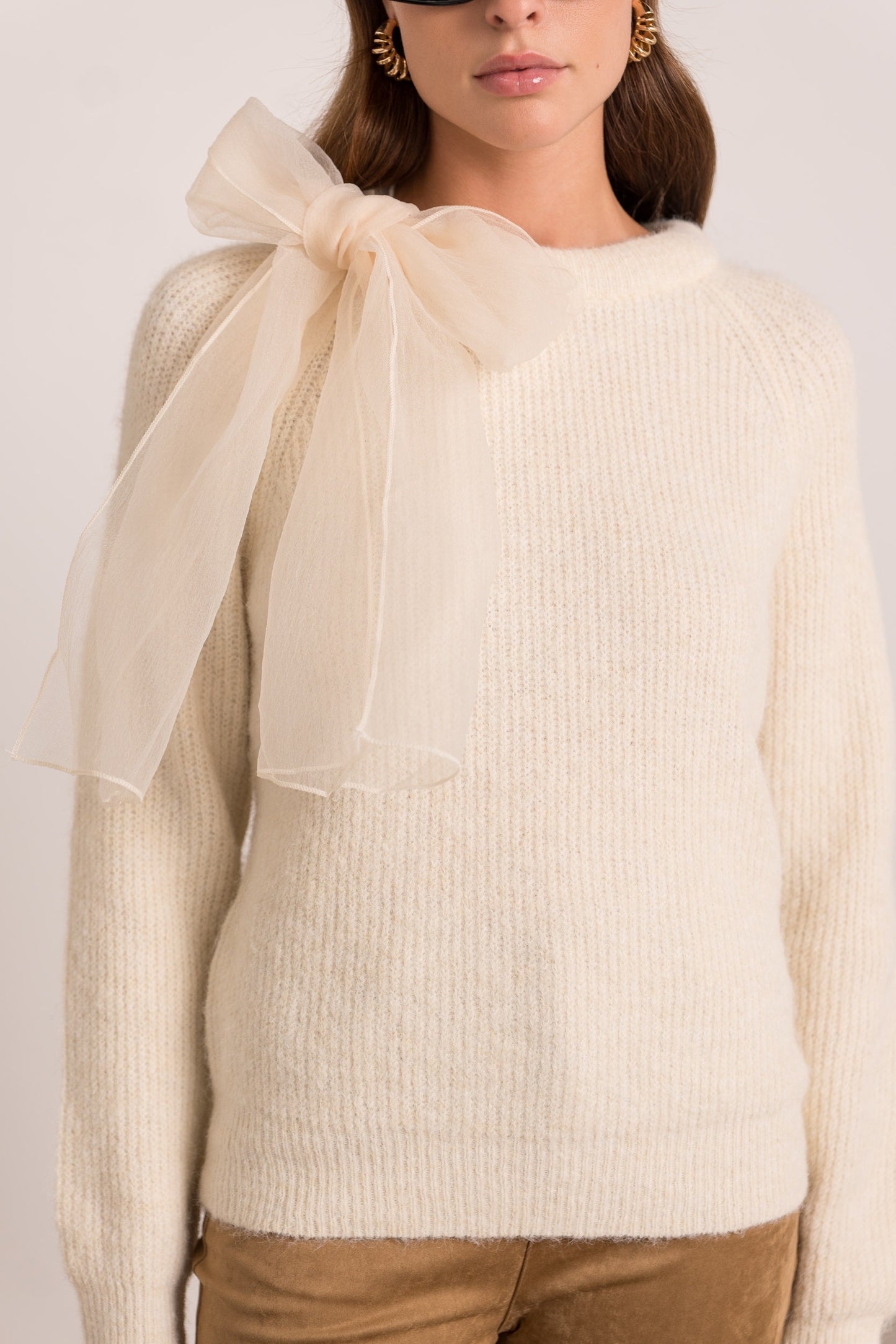 Lydia big bow ecru jumper