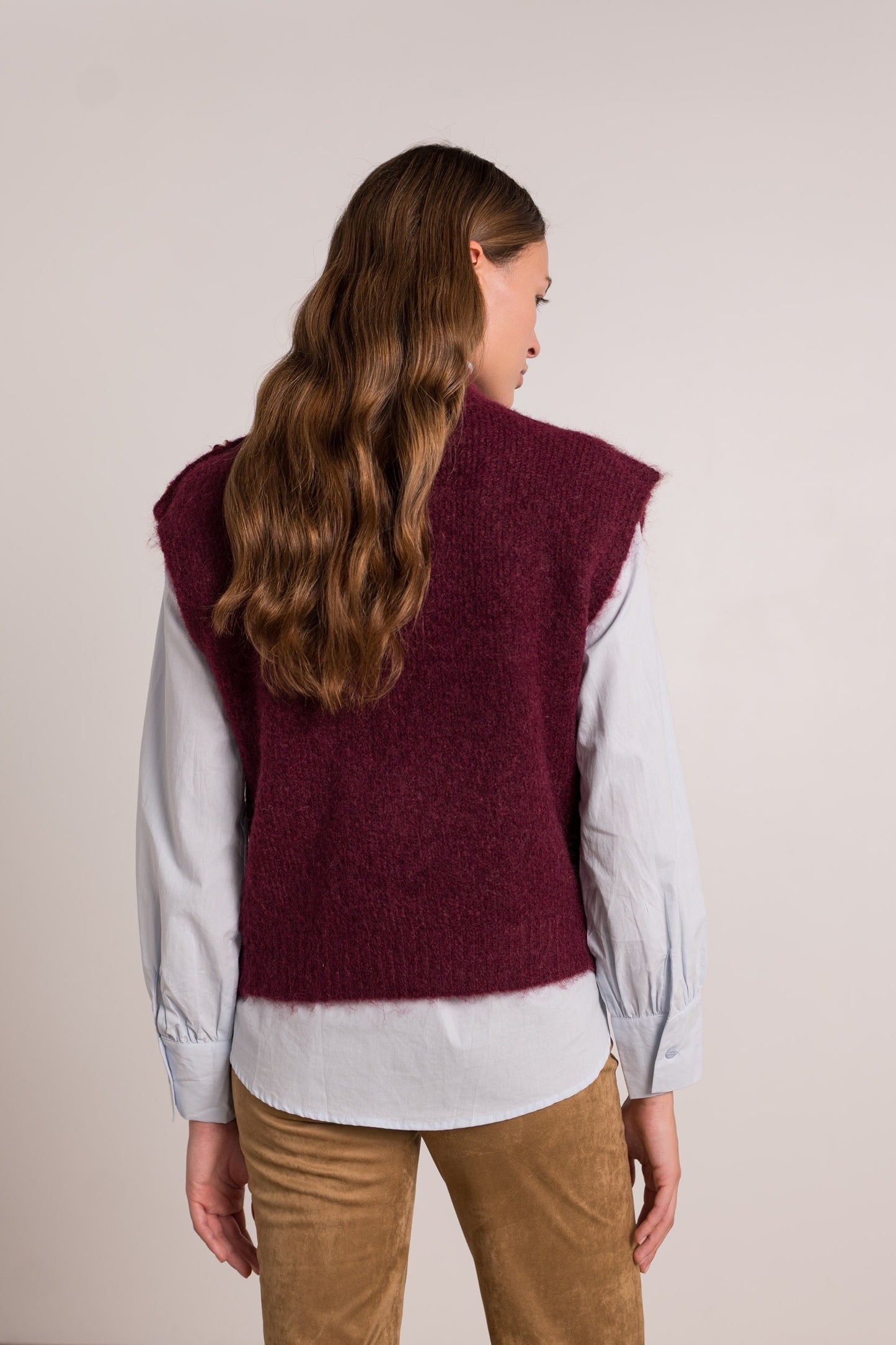 Sophia burgundy sleeveless jumper with gold buttons