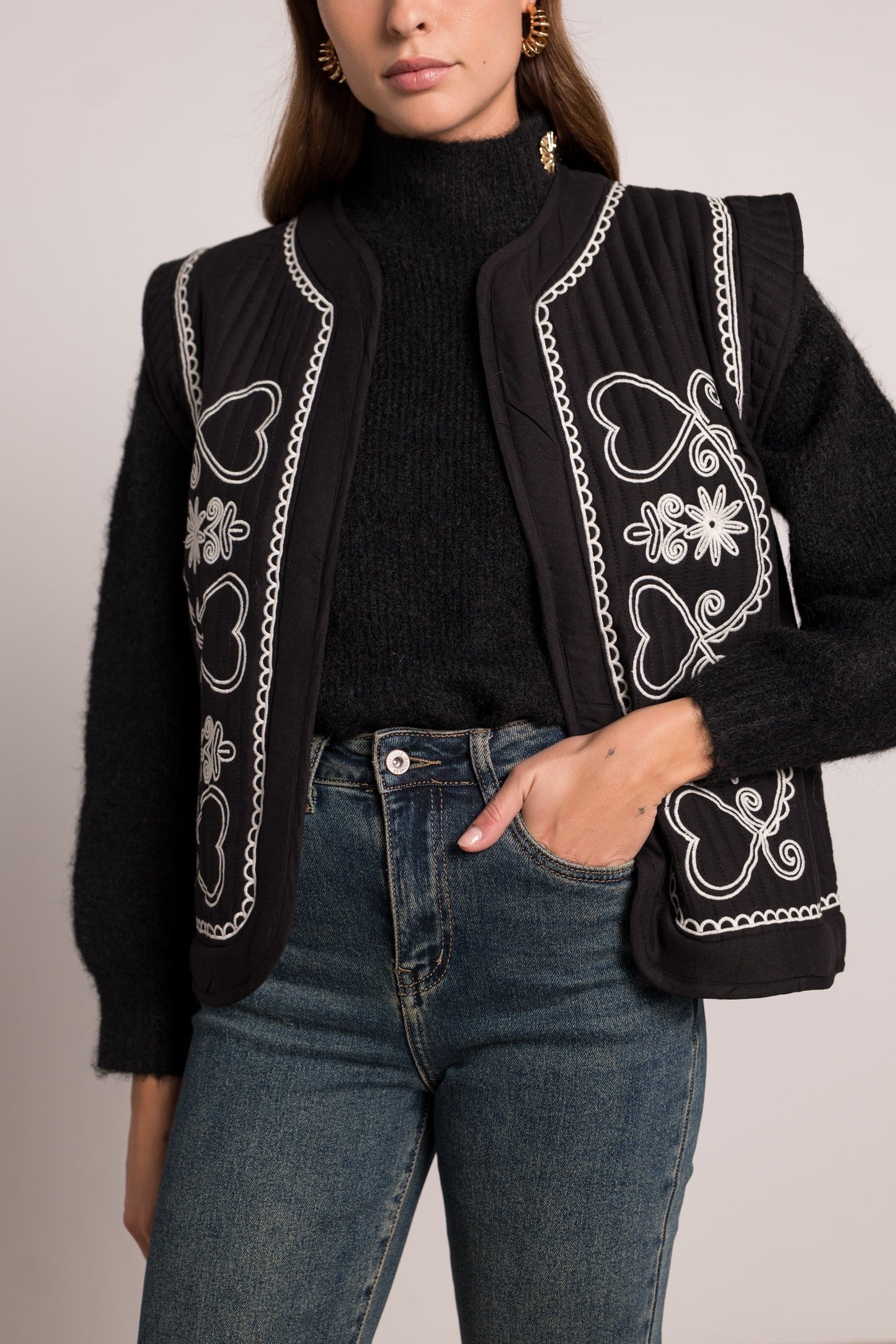 Harper embroidery black quilted gilet