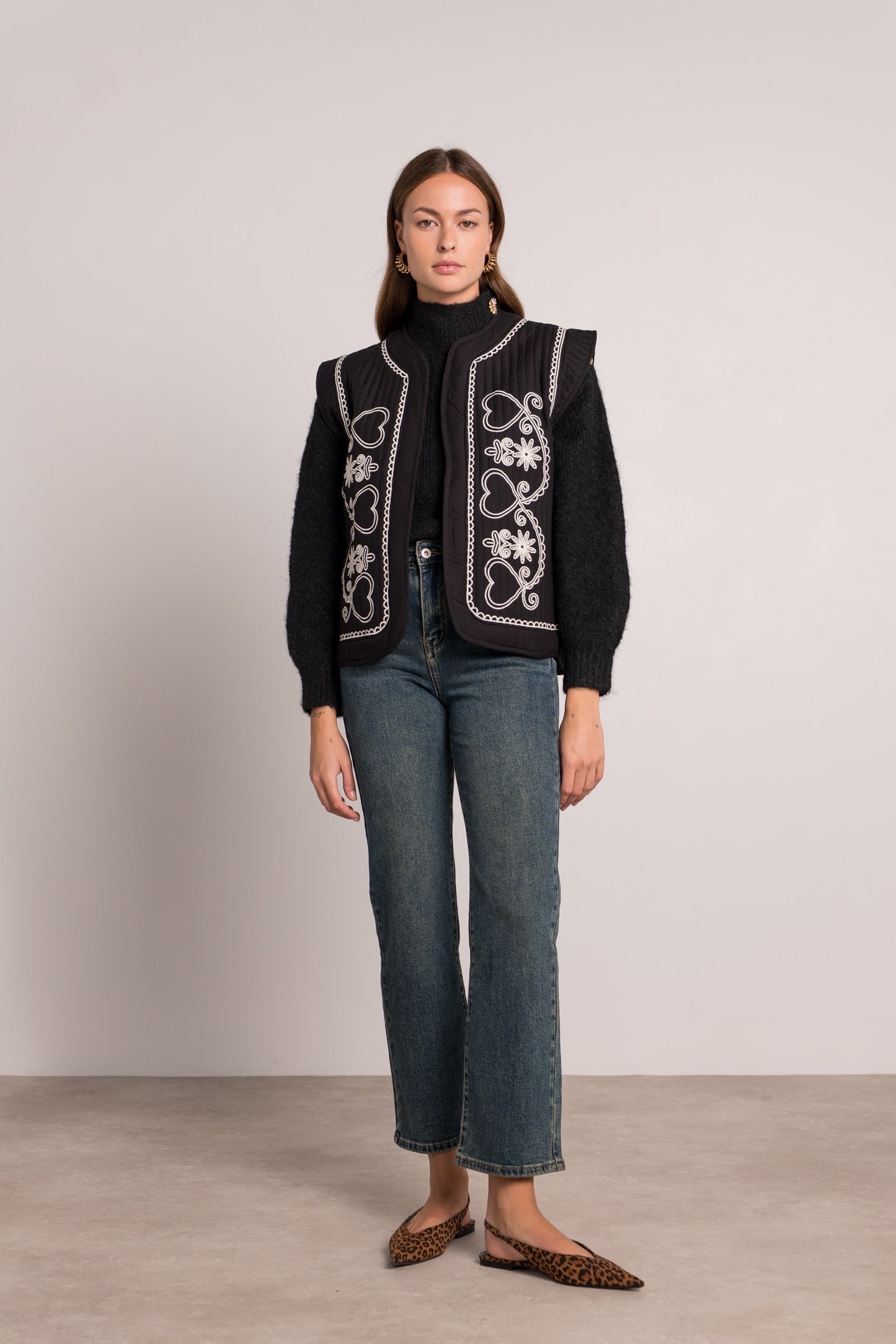 Harper embroidery black quilted gilet